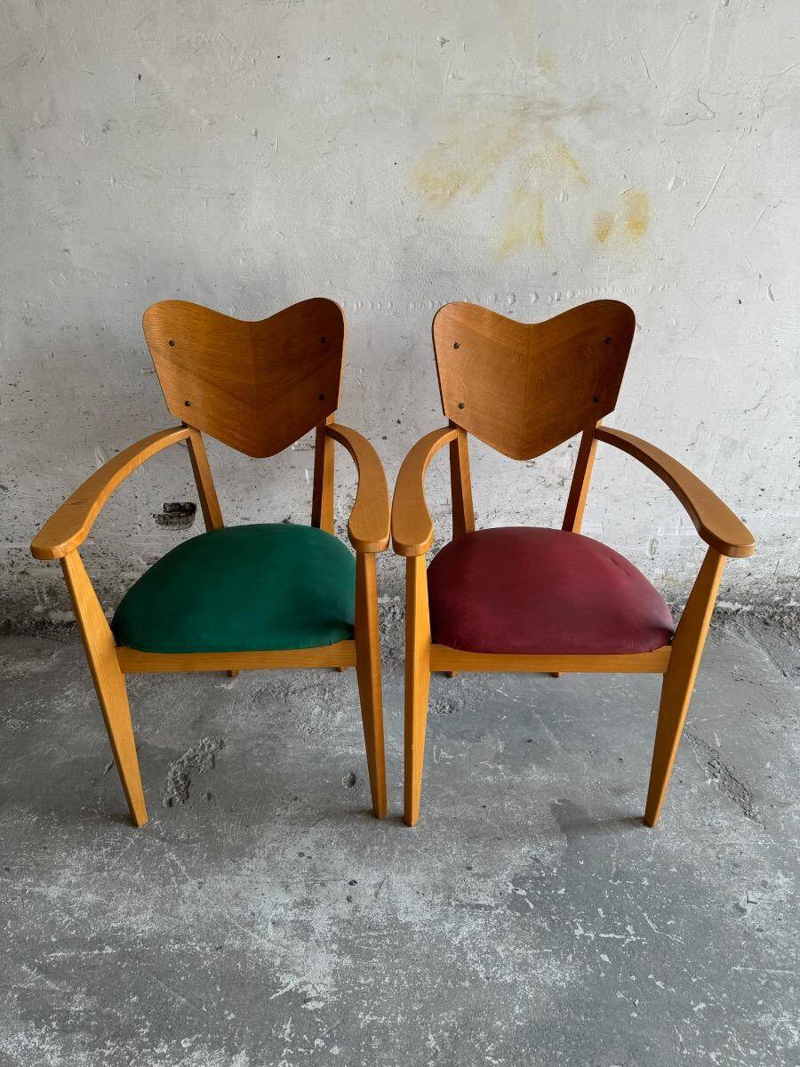 Ensemble de 6 chaises en forme de cœur de René-Jean Caillette, en bois courbé avec revêtement vert et bordeaux