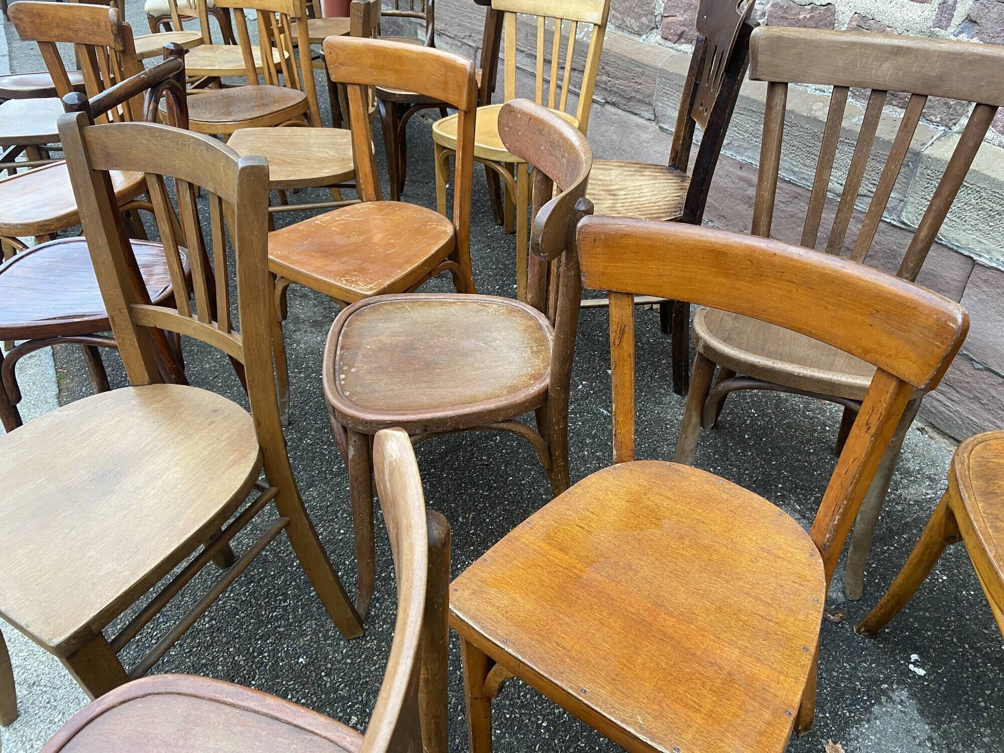 Set of 20 chairs bistro coffee wood curved vintage