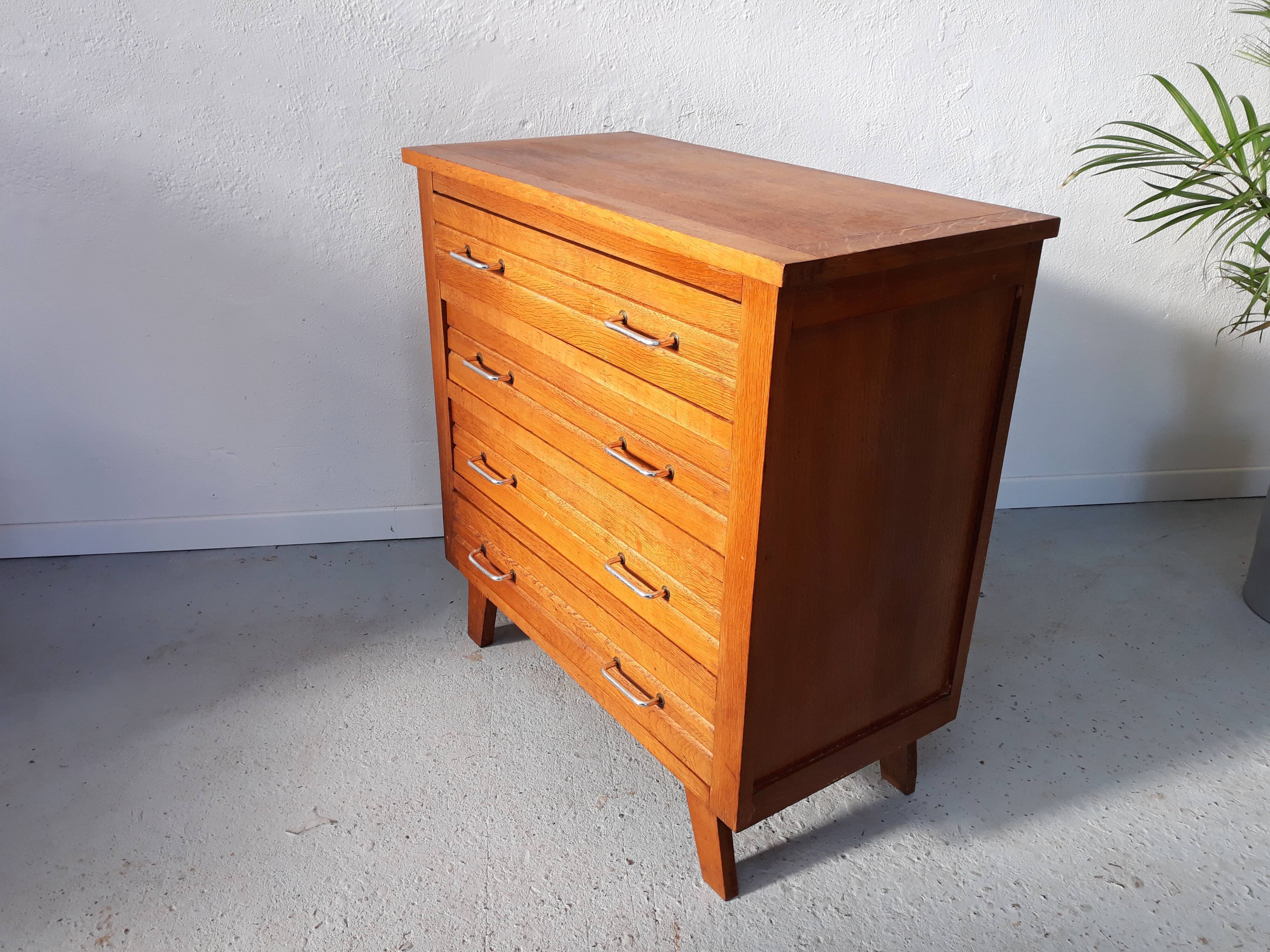 Chest of drawers vintage compass feet