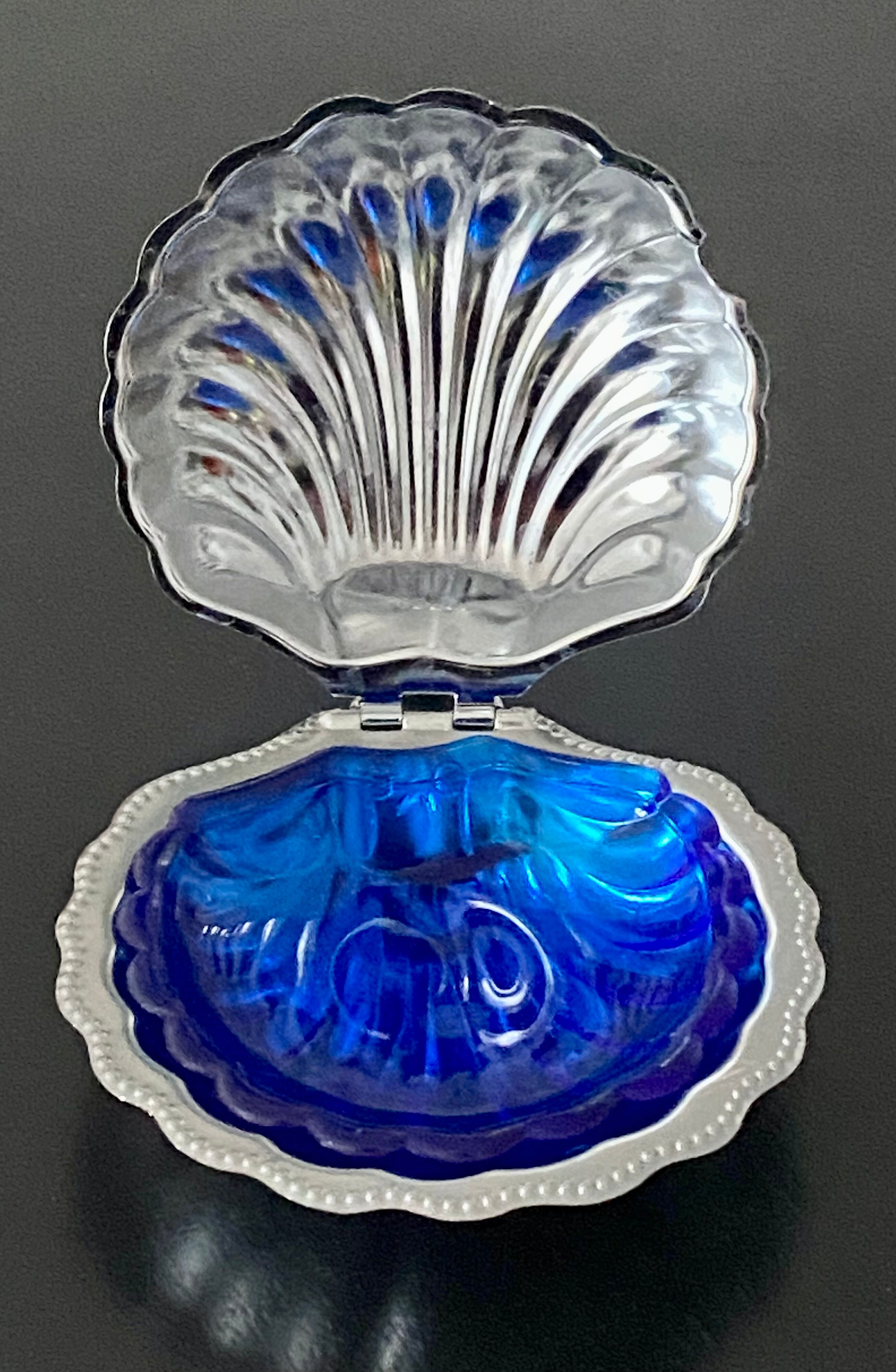 Stainless steel shell butter dish