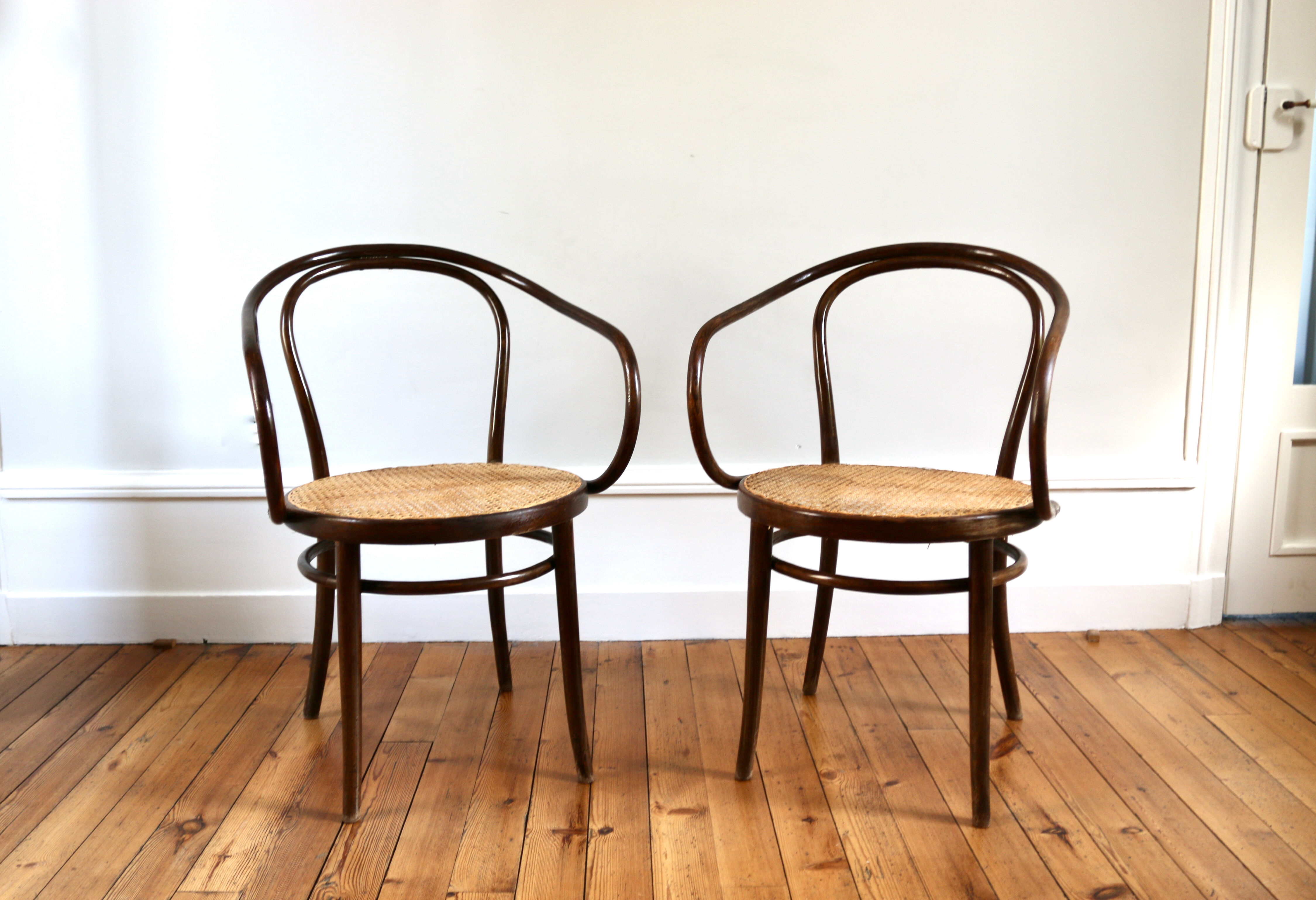 Pair of vintage armchairs Thonet 209 Le Corbusier Radomsko edition