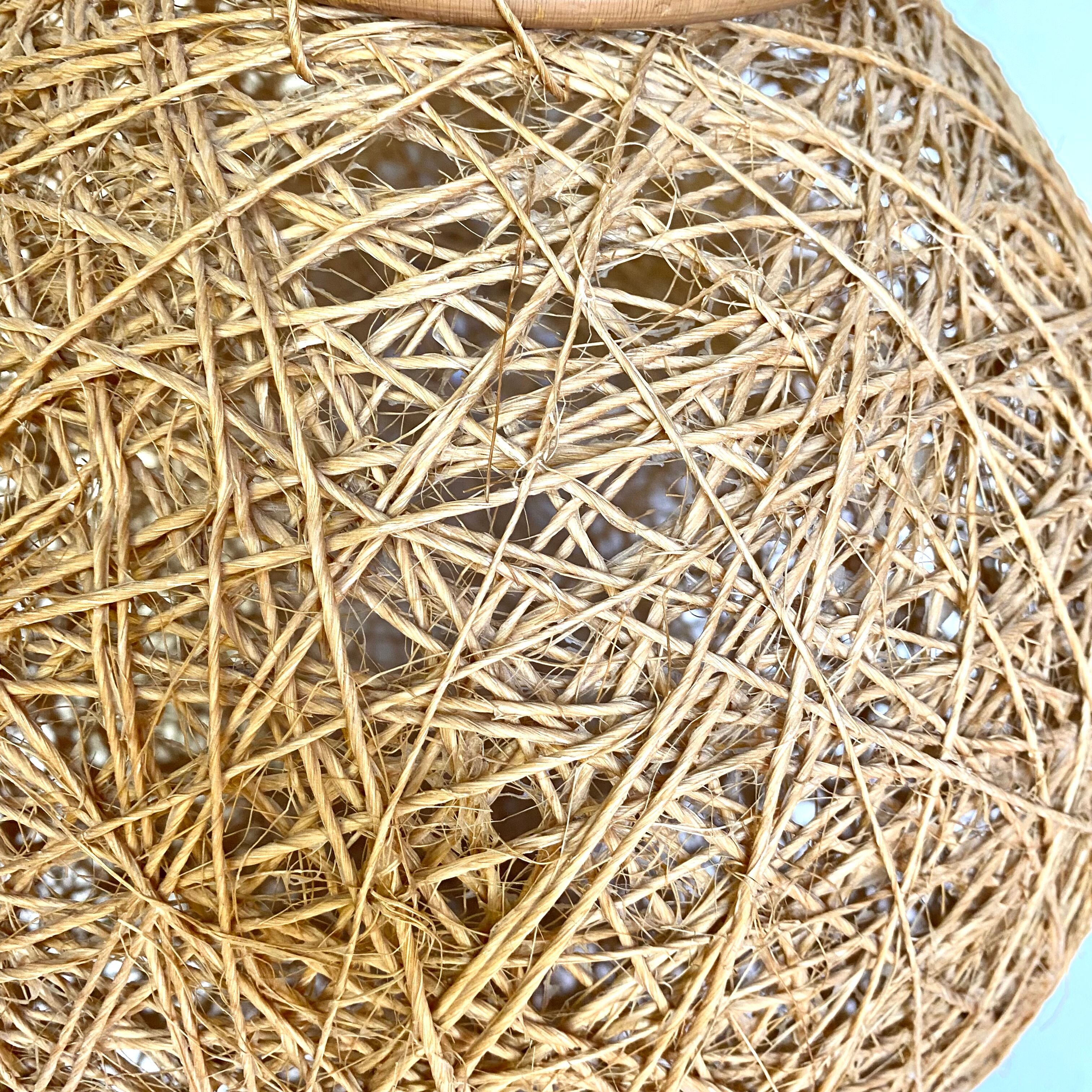 Suspension vintage ball rattan and string