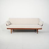 Canapé en teck « Minerva » avec accoudoirspar France & Søn