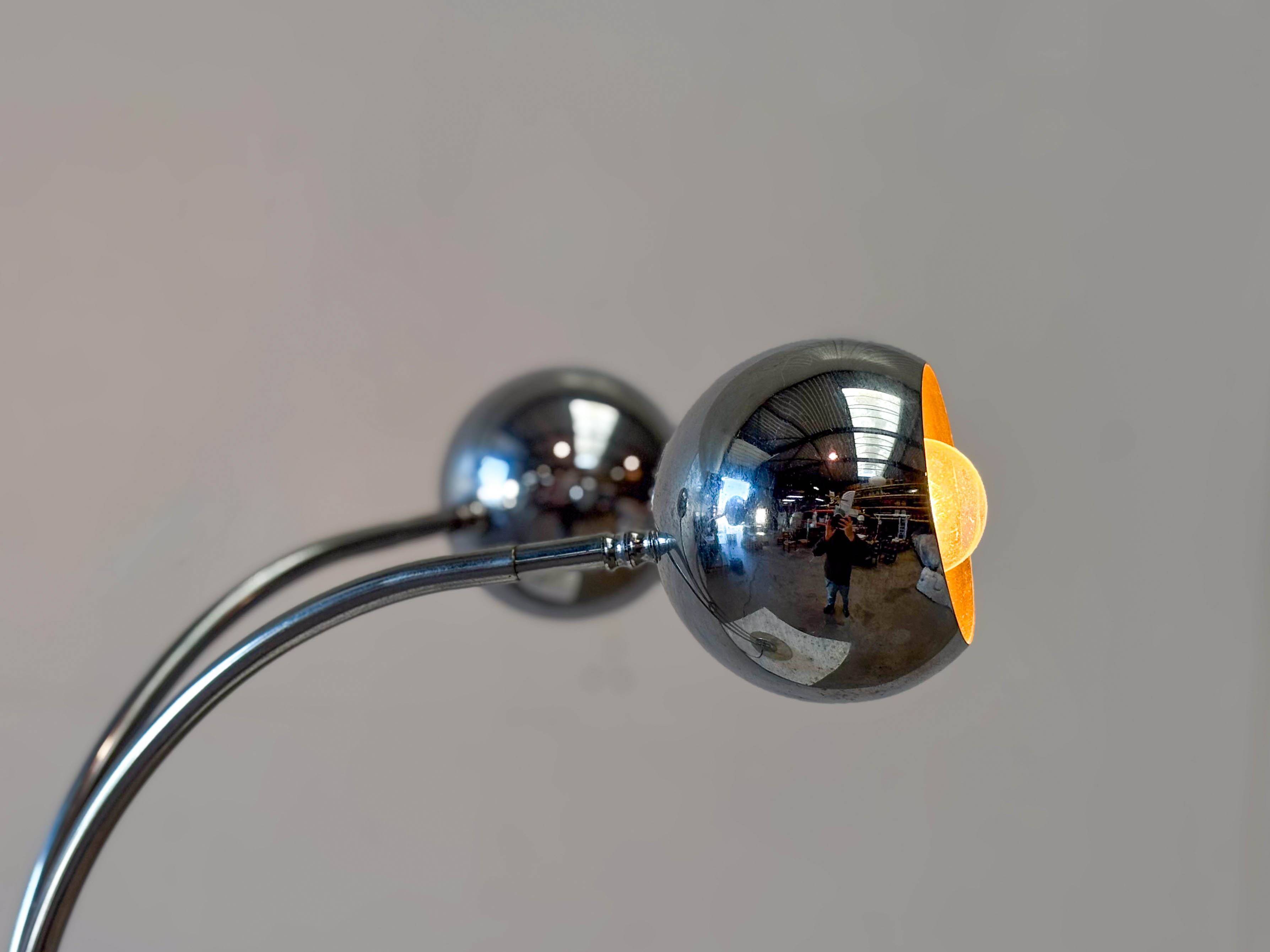 Sculptural Italian table or floor lamp