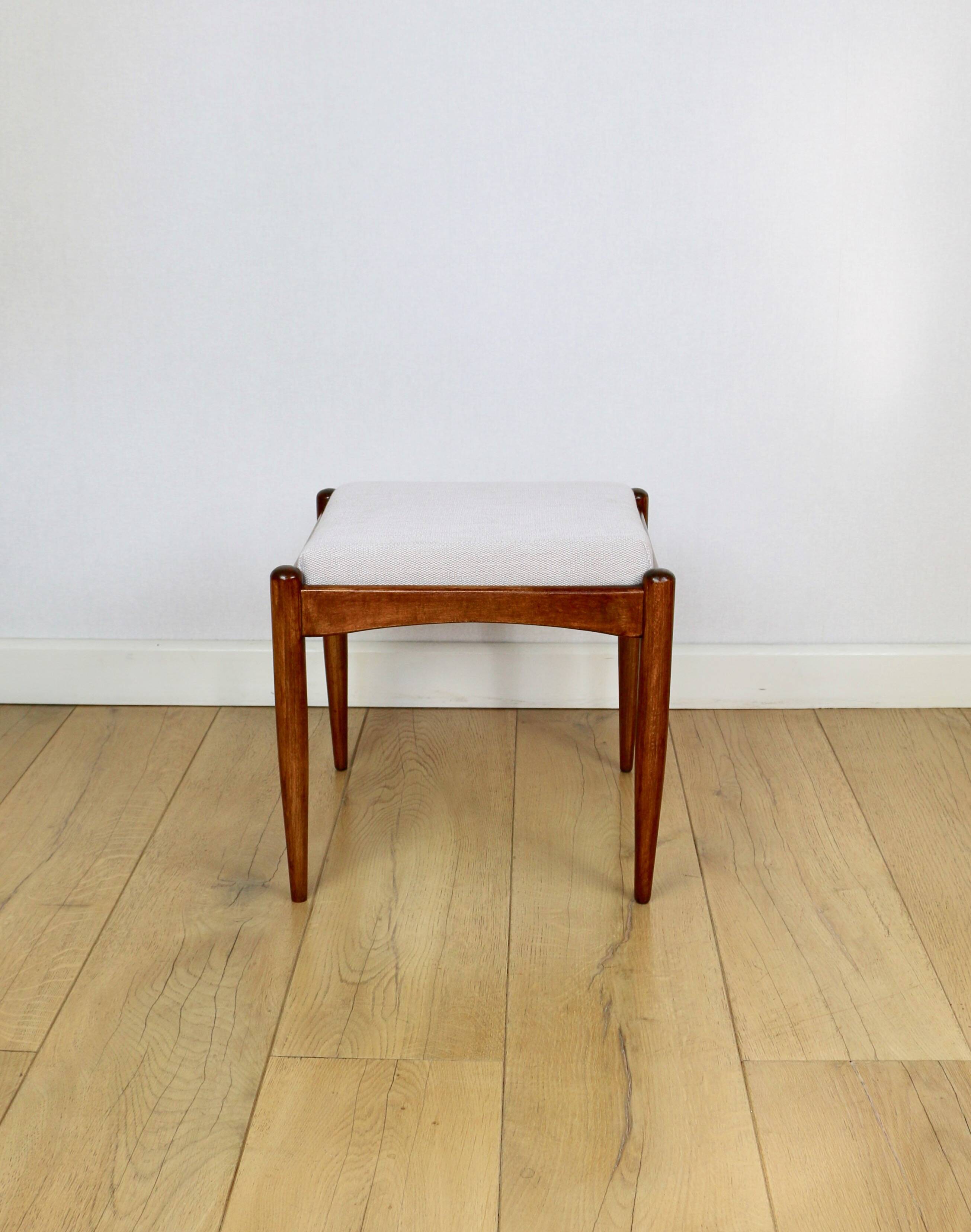 Edmund Homa stool beige-cream seat - structural fabric