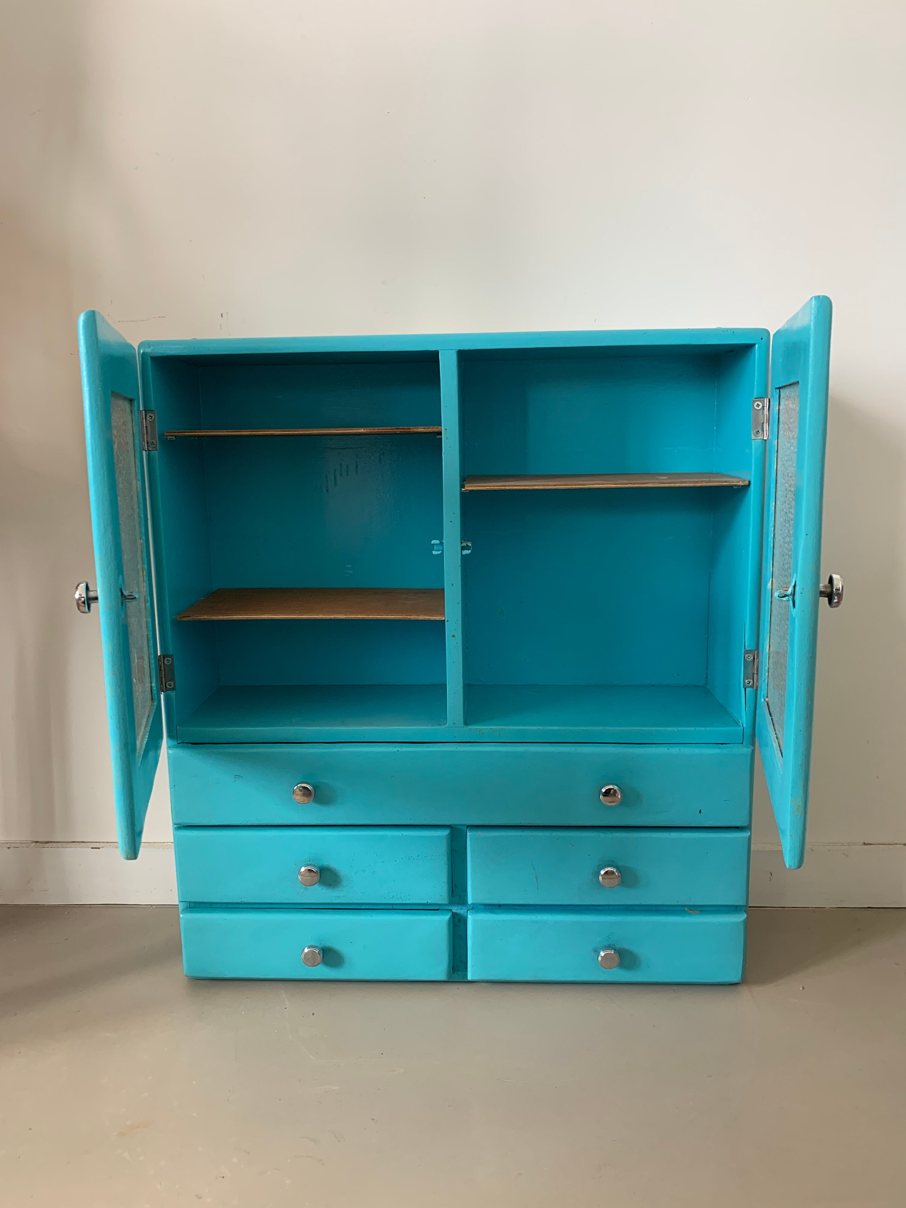 Wall cabinet 50s