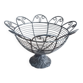 Metal fruit bowl