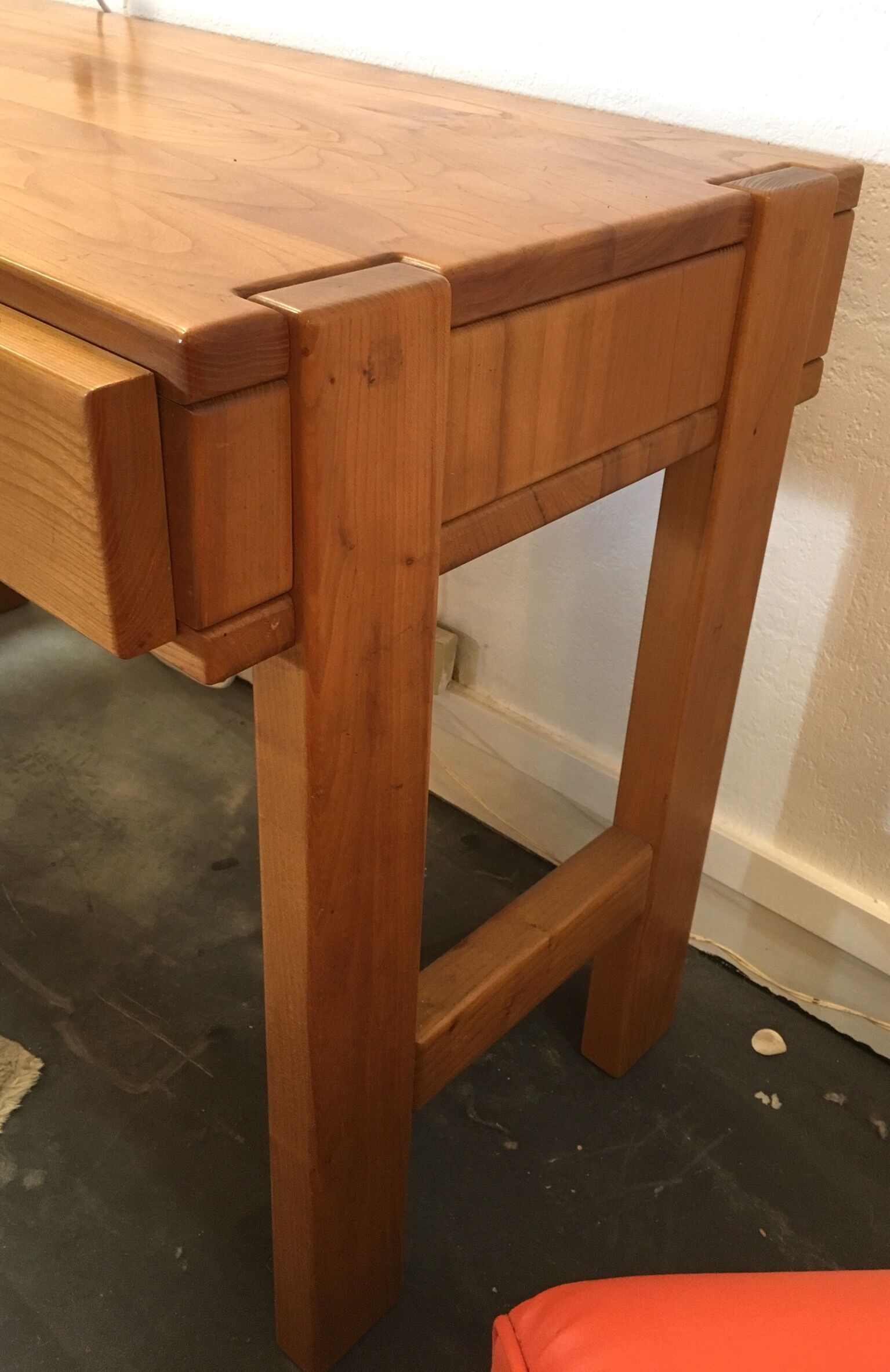 Bureau brutaliste des années 70