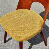 Set of 4 TON 515 / 2 chairs by Oswald Haerdtl (Thonet) wood and mustard fabric