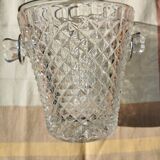 Ice bucket