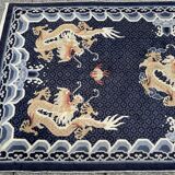 Chinese carpet decorated with dragons, 185x93 cm