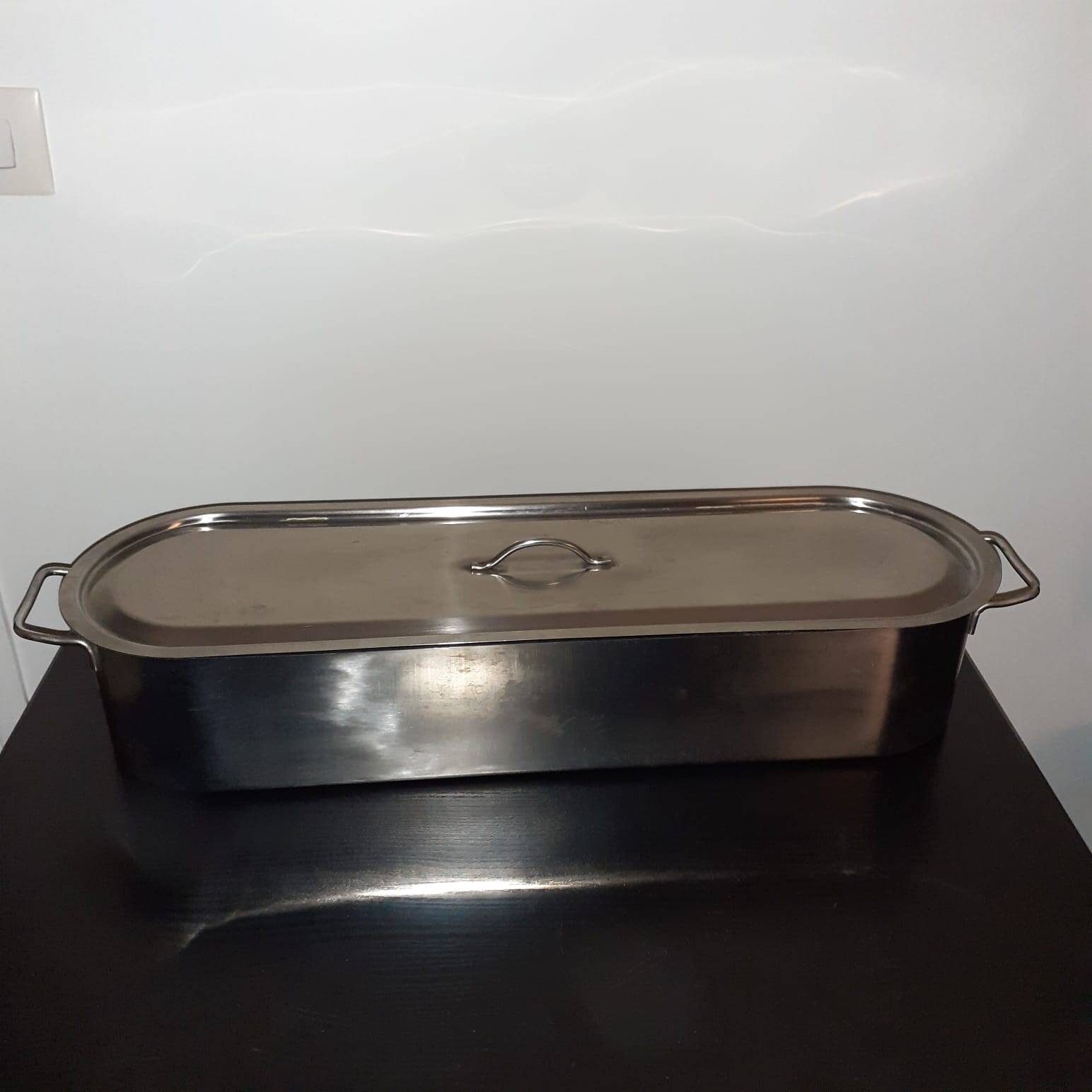 Oval stainless steel fish counter new condition
