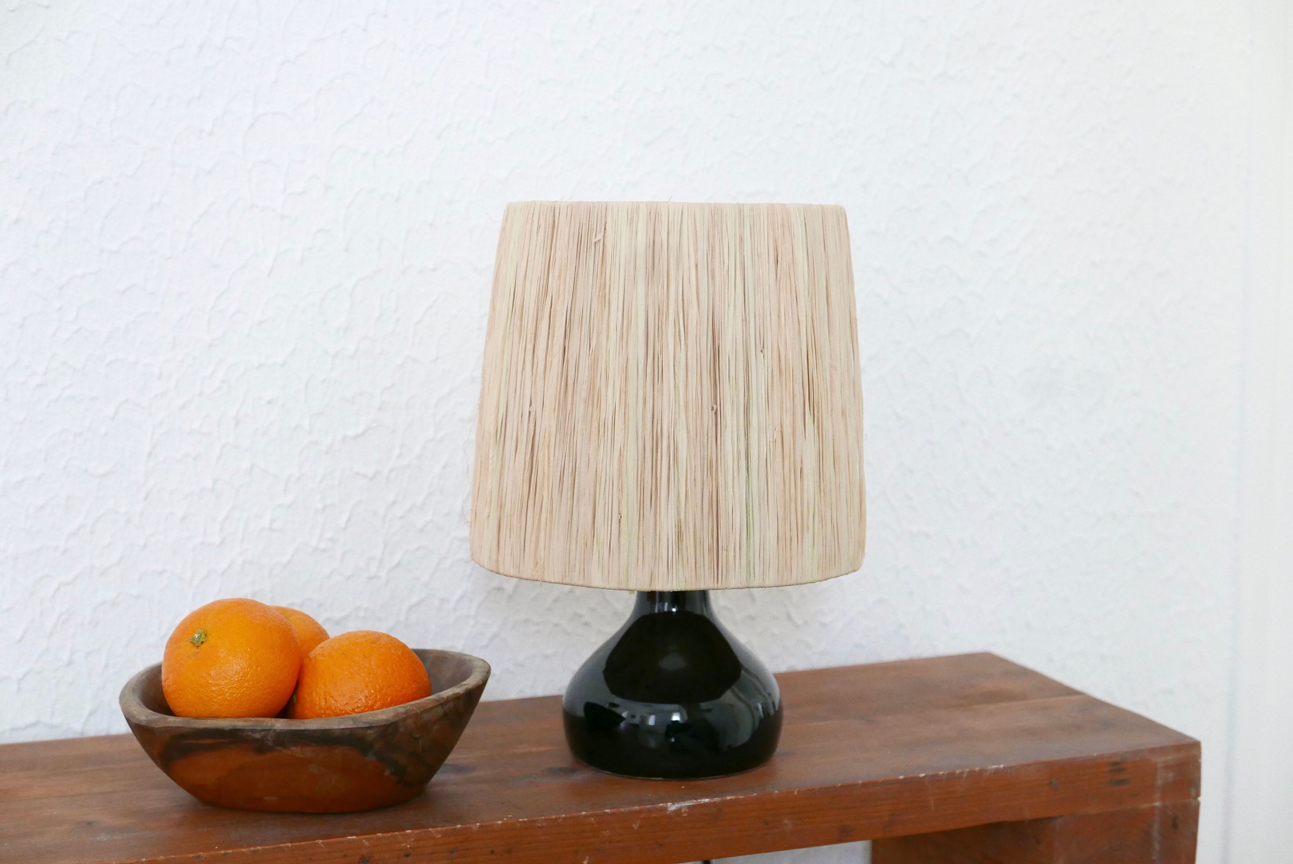 Black ceramic lamp, raffia lampshade, 70s