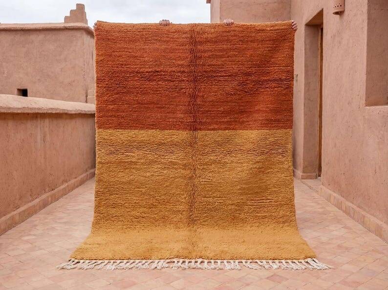 Handmade pure wool rug, size 1.5/2.5 m.