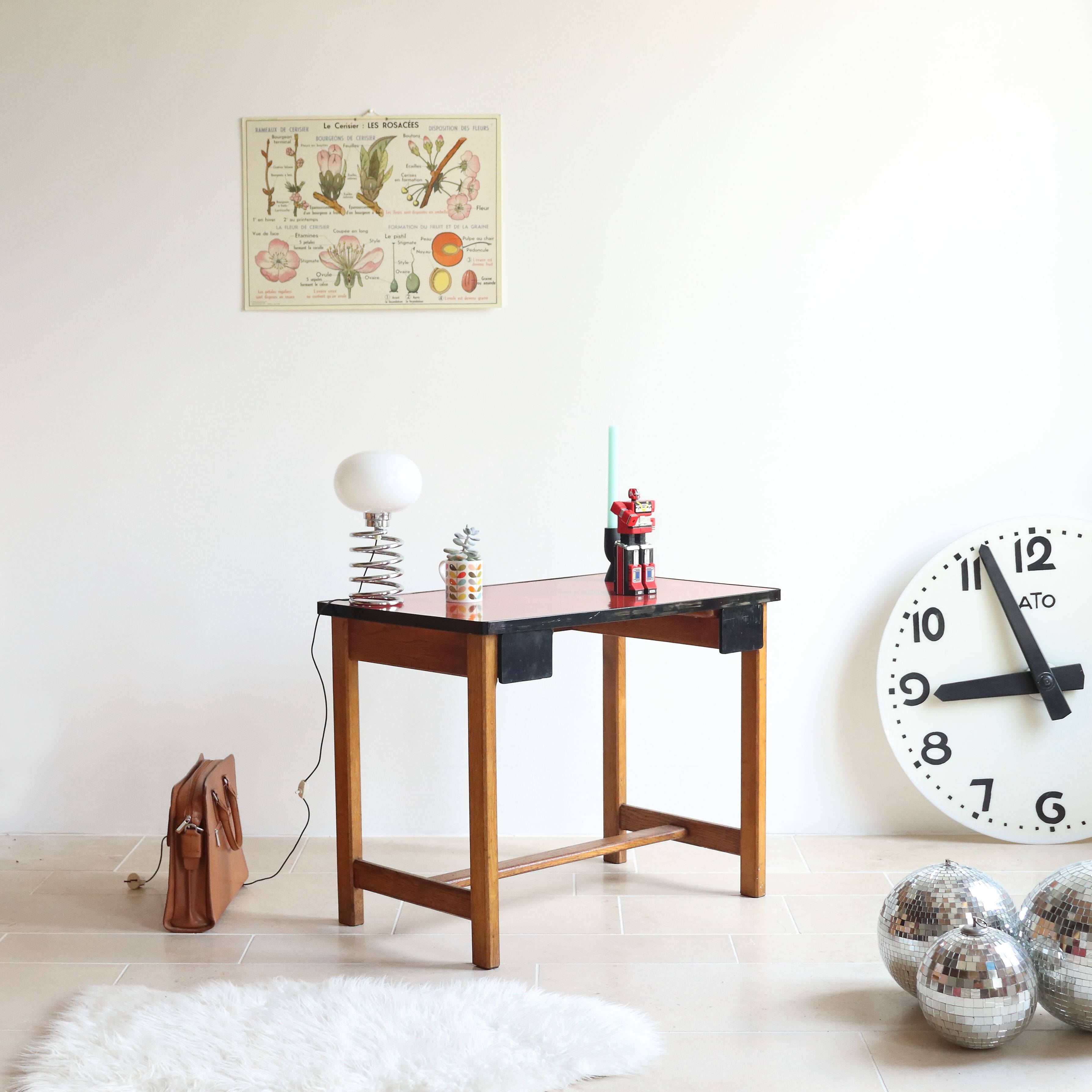 Vintage children's desk in solid oak and red formica, 50s/60s