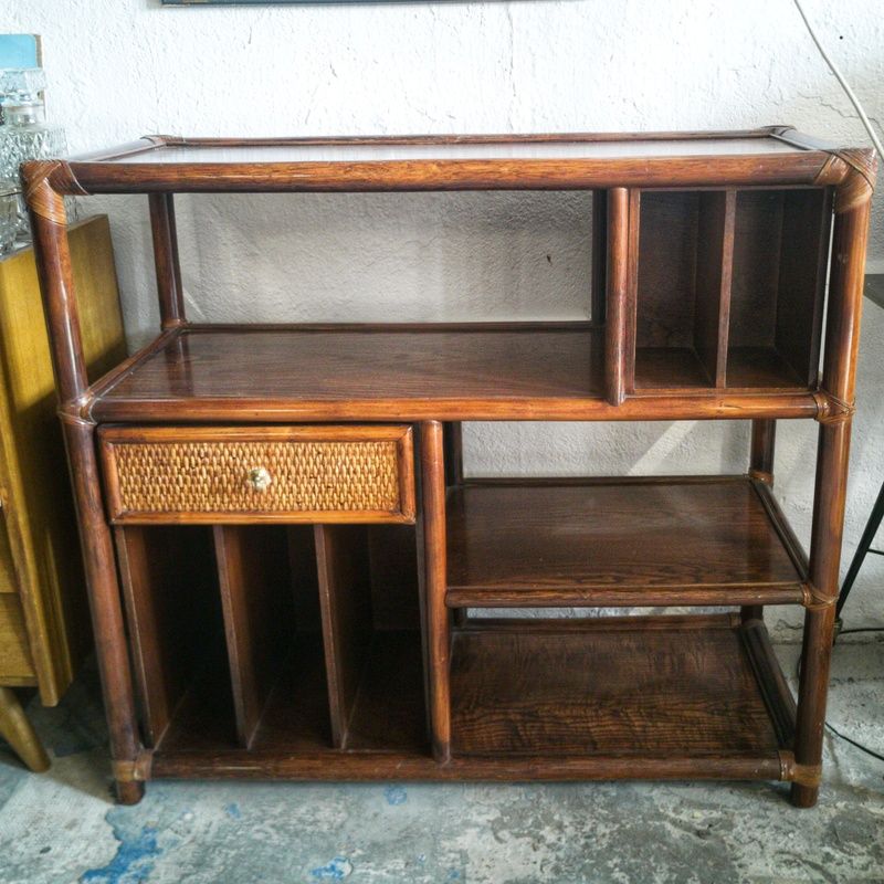 Hifi furniture in wood and rattan