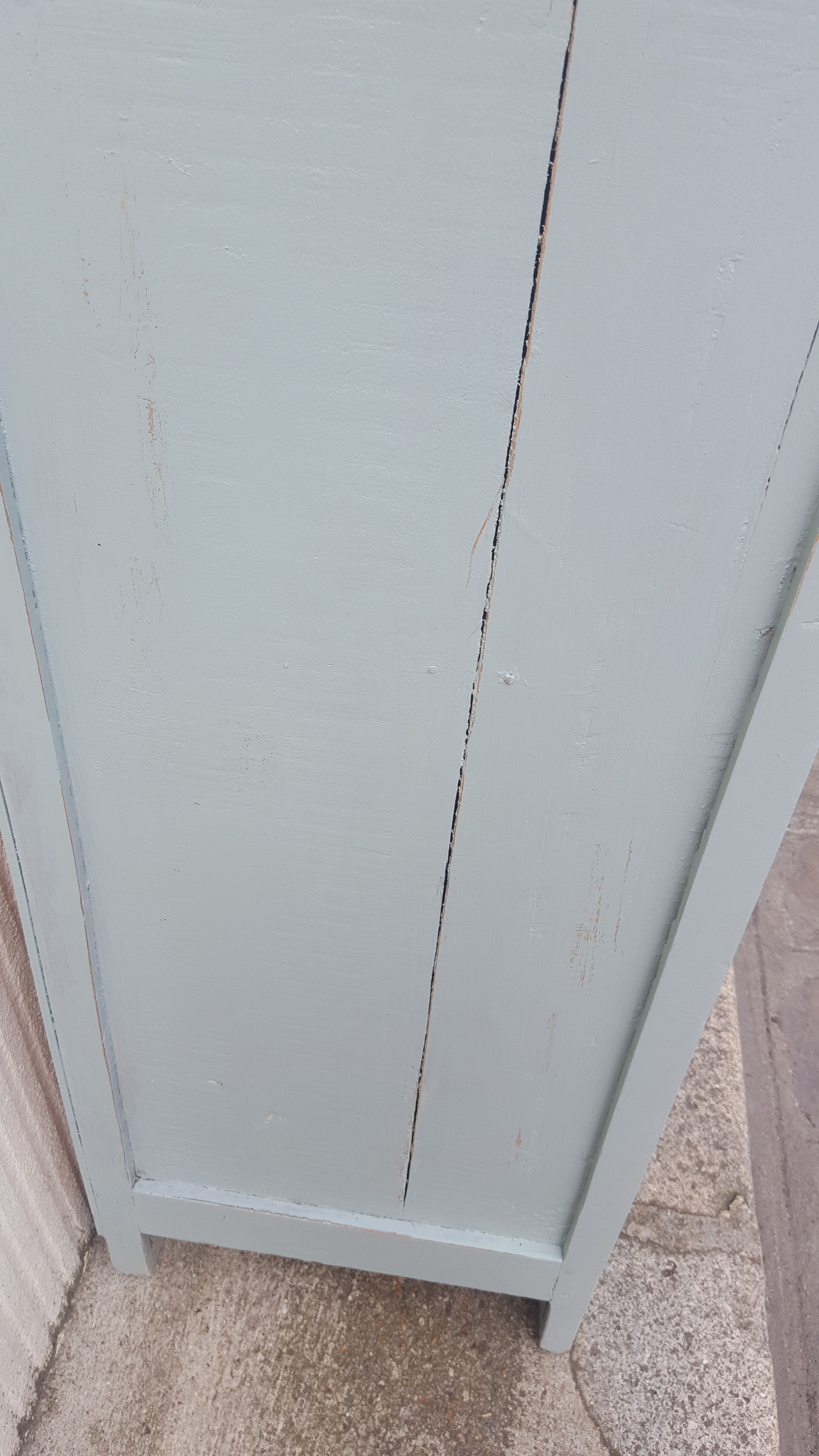 Parisian buffet wood and pastel