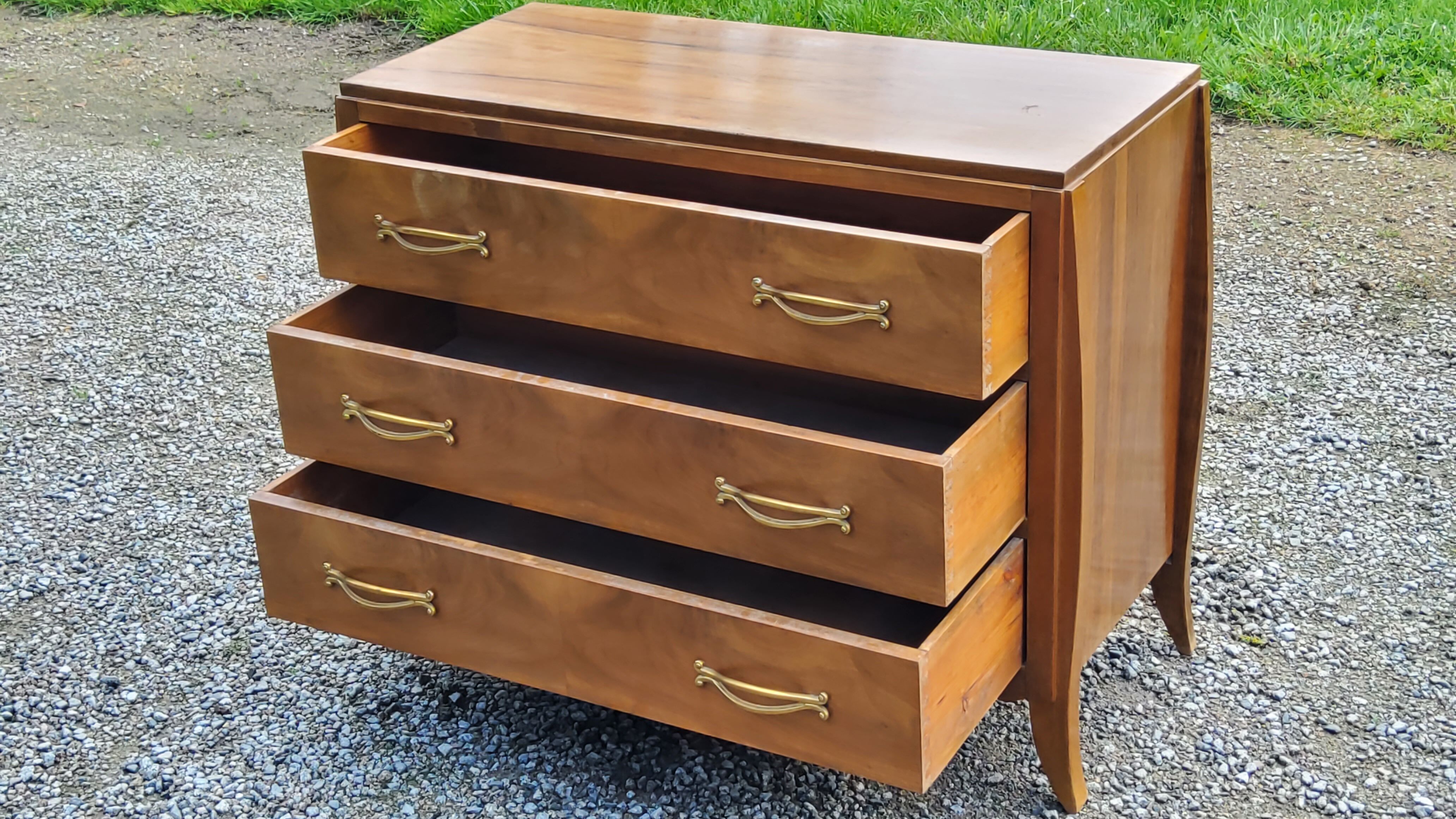 Chest of drawers from the 40s/50s in golden blond walnut 3 drawers feet compass