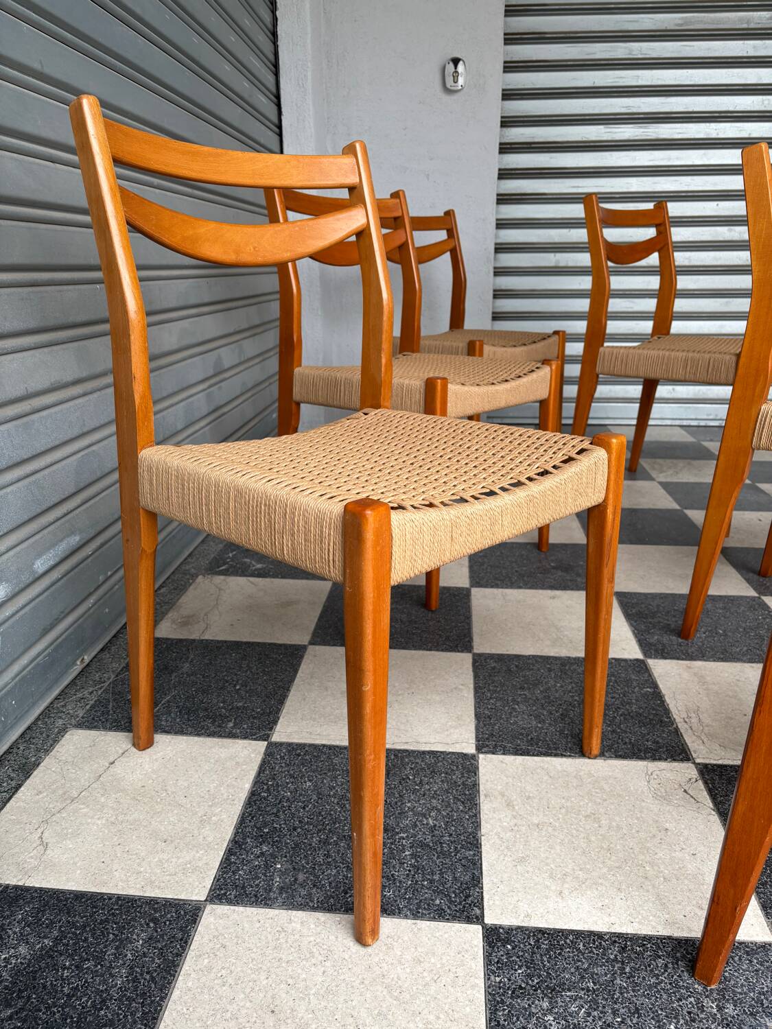 Série de 6 chaises style scandinave