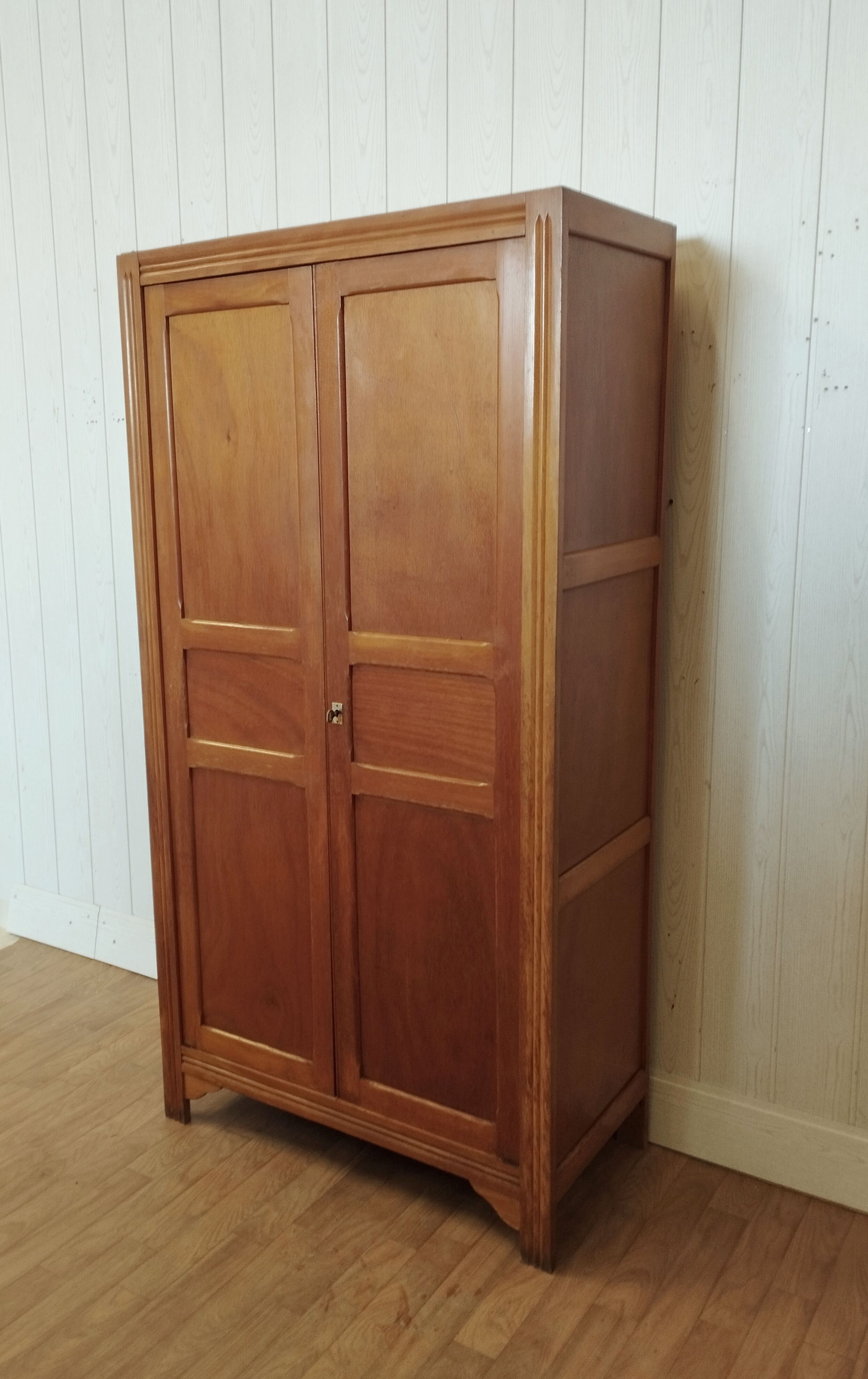 Vintage wardrobe Parisian style