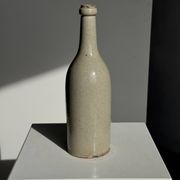 Bouteille vintage en grès beige moucheté H31