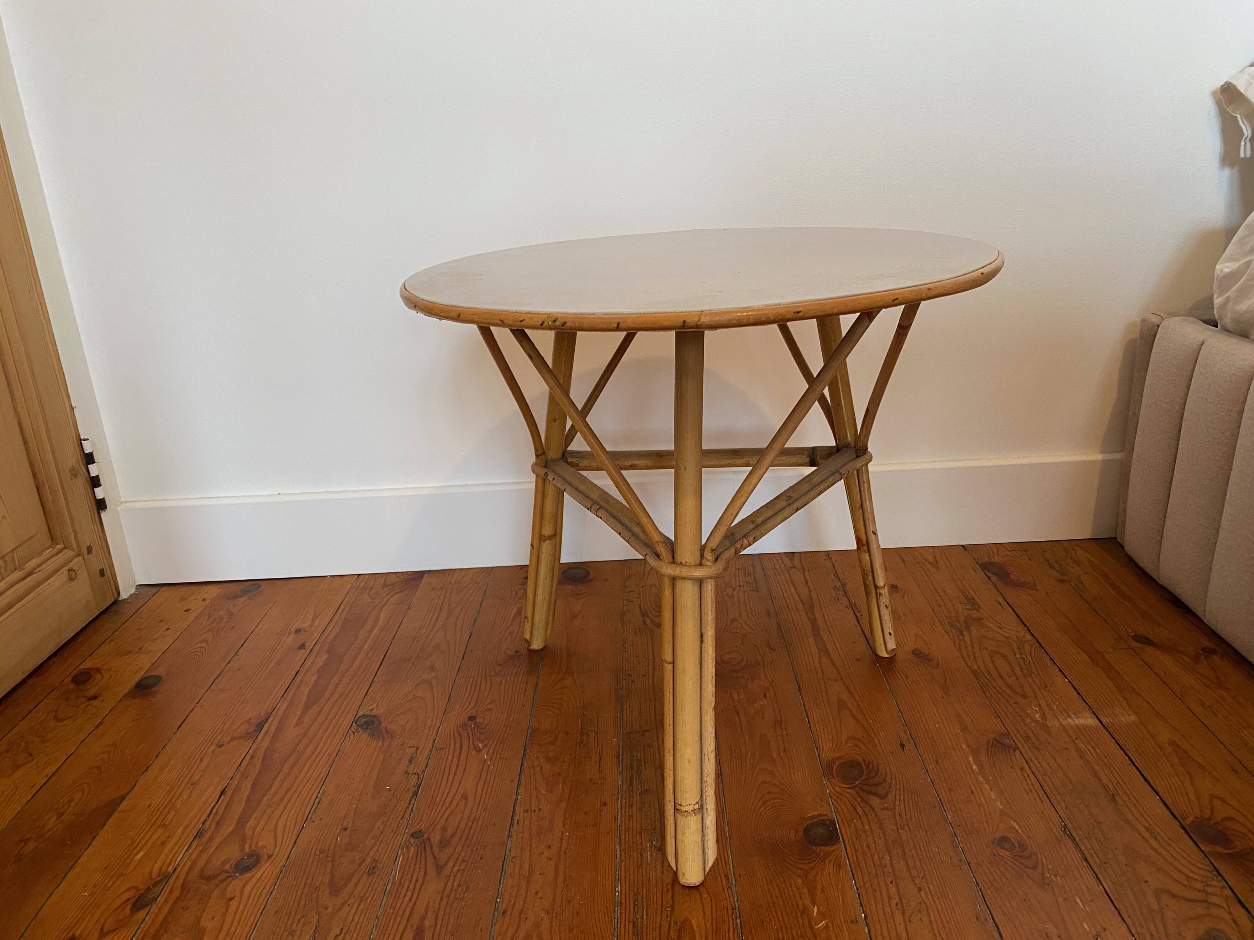 Ensemble table + chaise enfant en rotin.