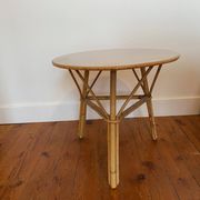 Set of table + children's chair in rattan.