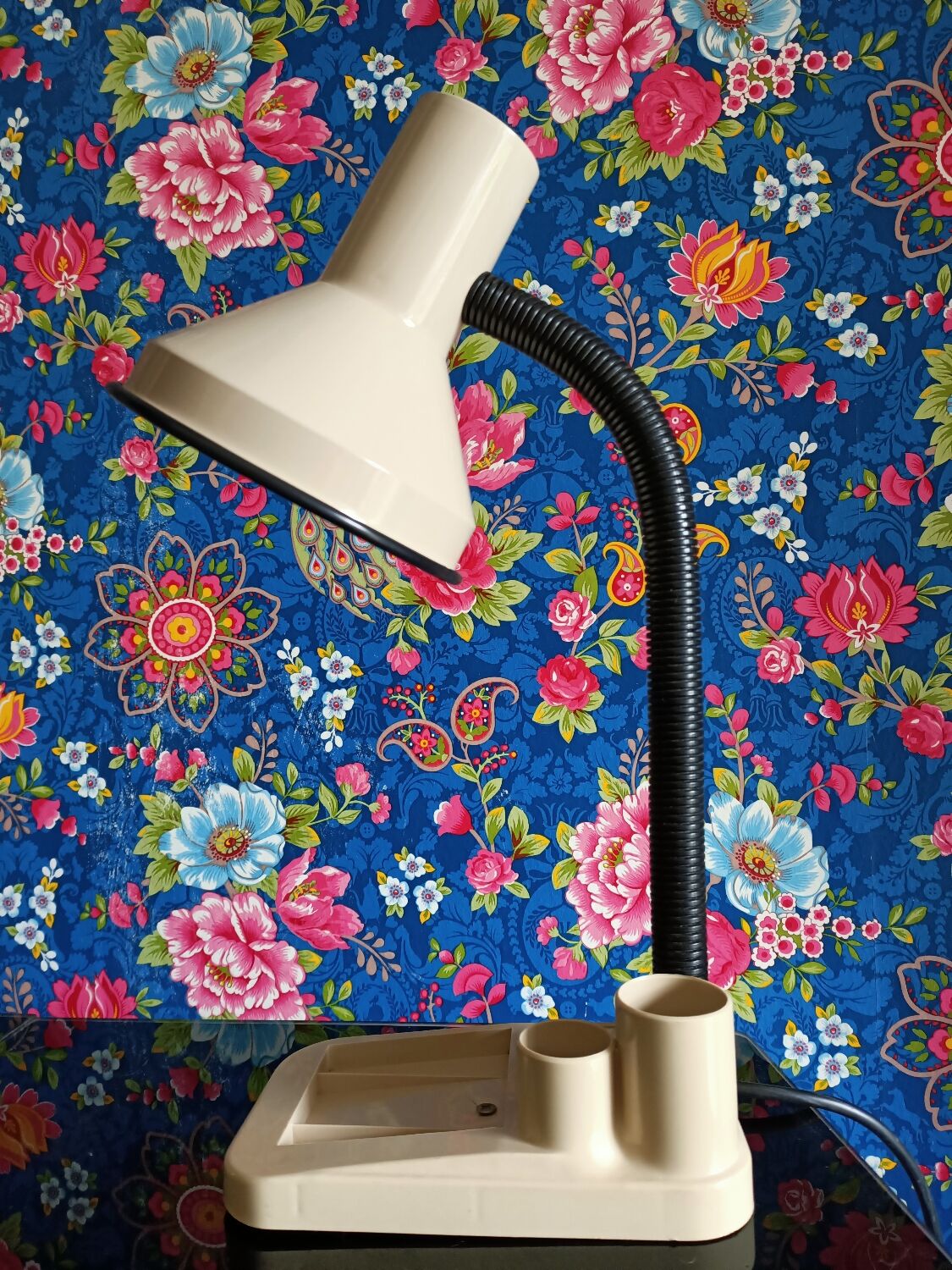 Vintage desk lamp