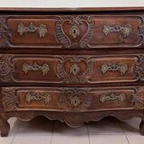 Curved Lyonnaise chest of drawers Louis XV period in solid walnut circa 1750