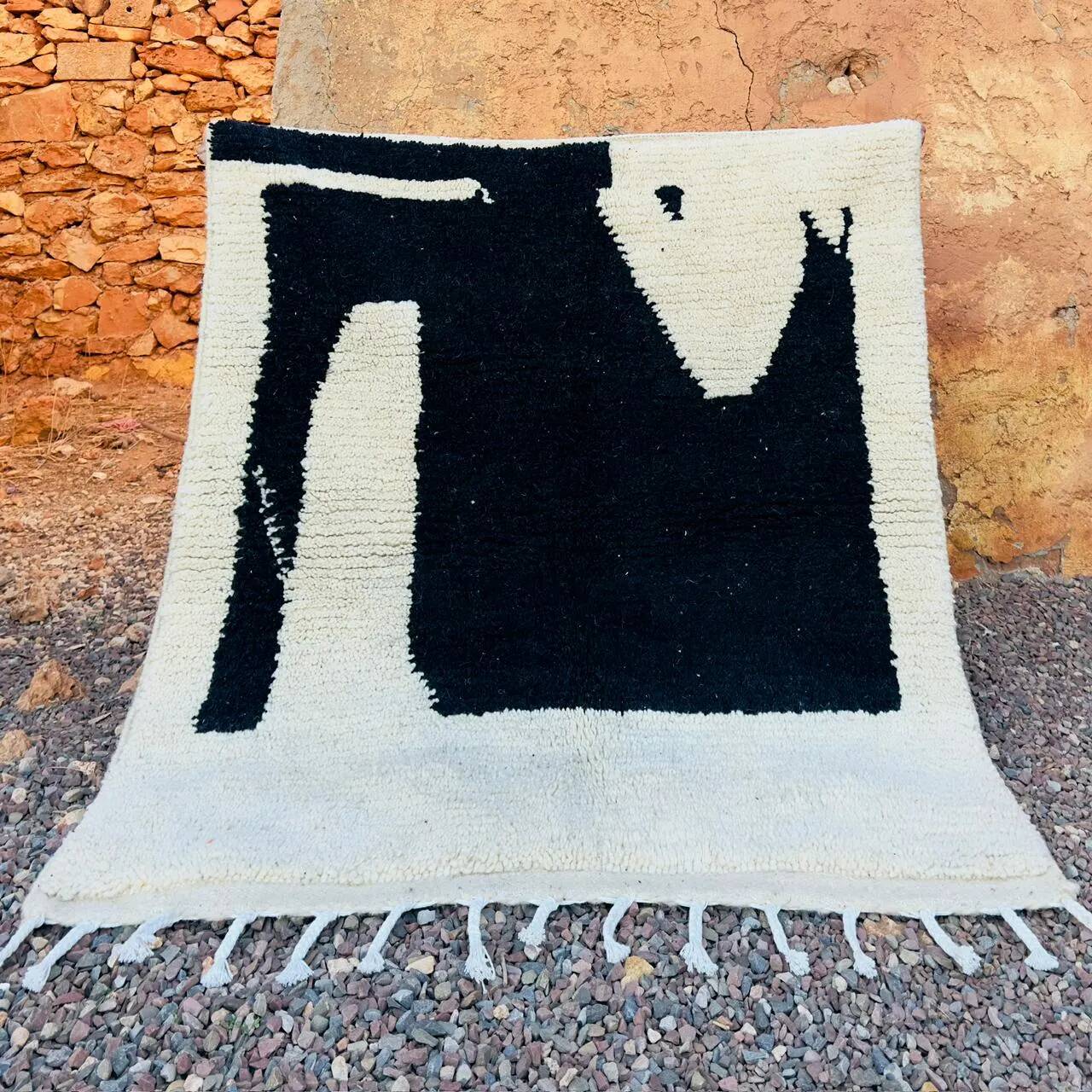 Handmade pure wool Moroccan rug 3x2 m