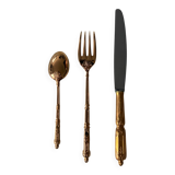 Golden metal dessert service