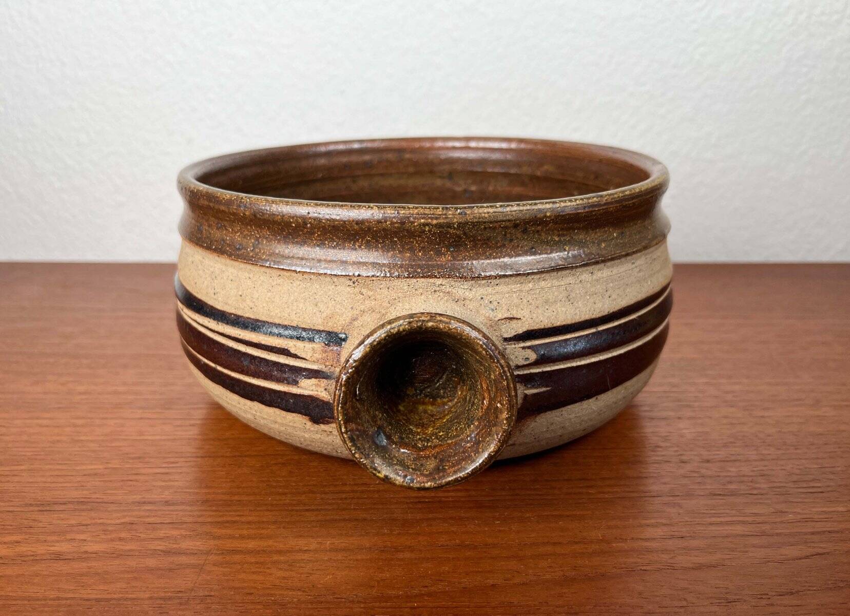 Large studio pottery bowl in modern Danish mid-century style by Tue Poulsen for Tue Keramik, 1960s.