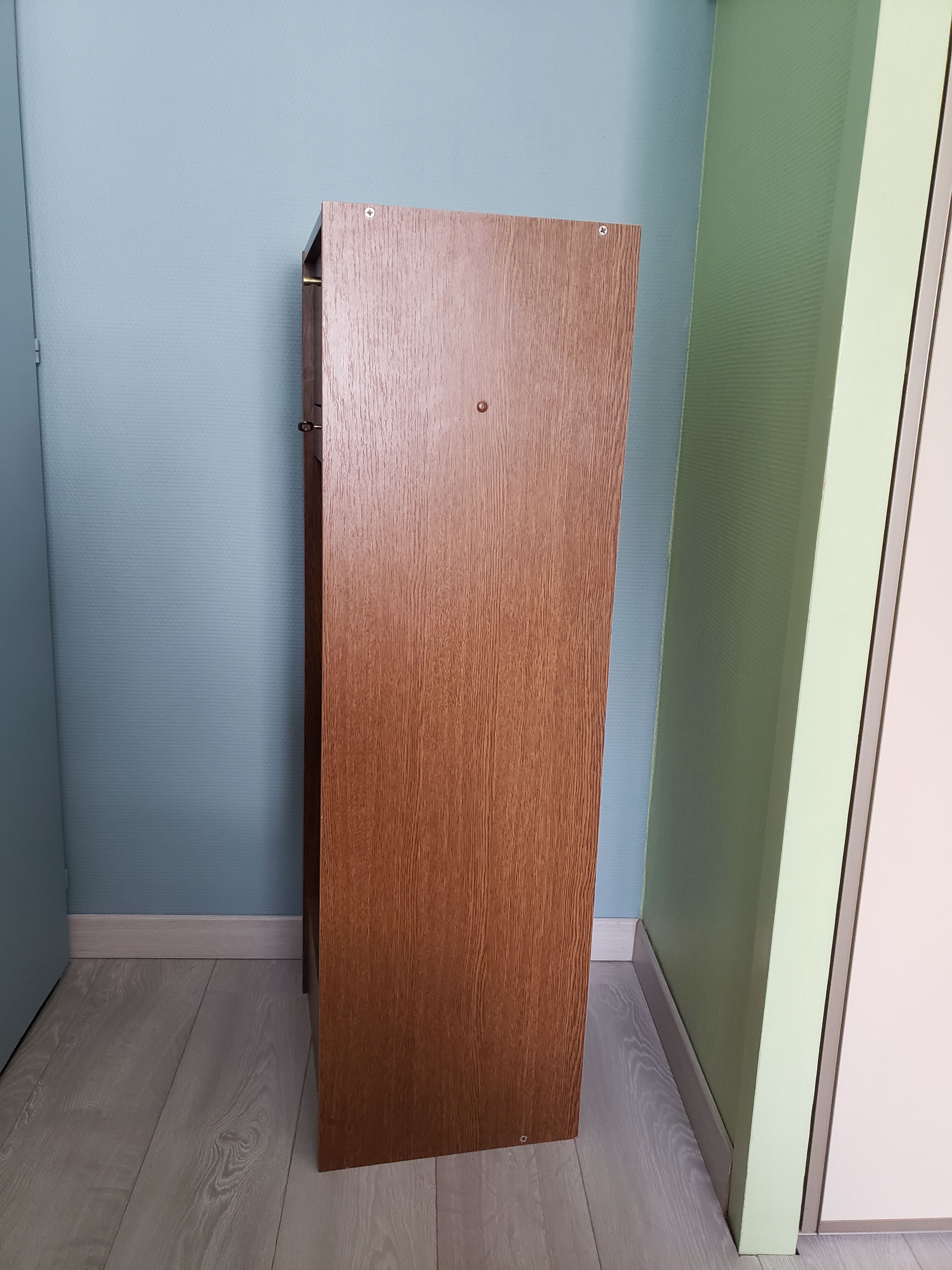 Curtain binder cabinet