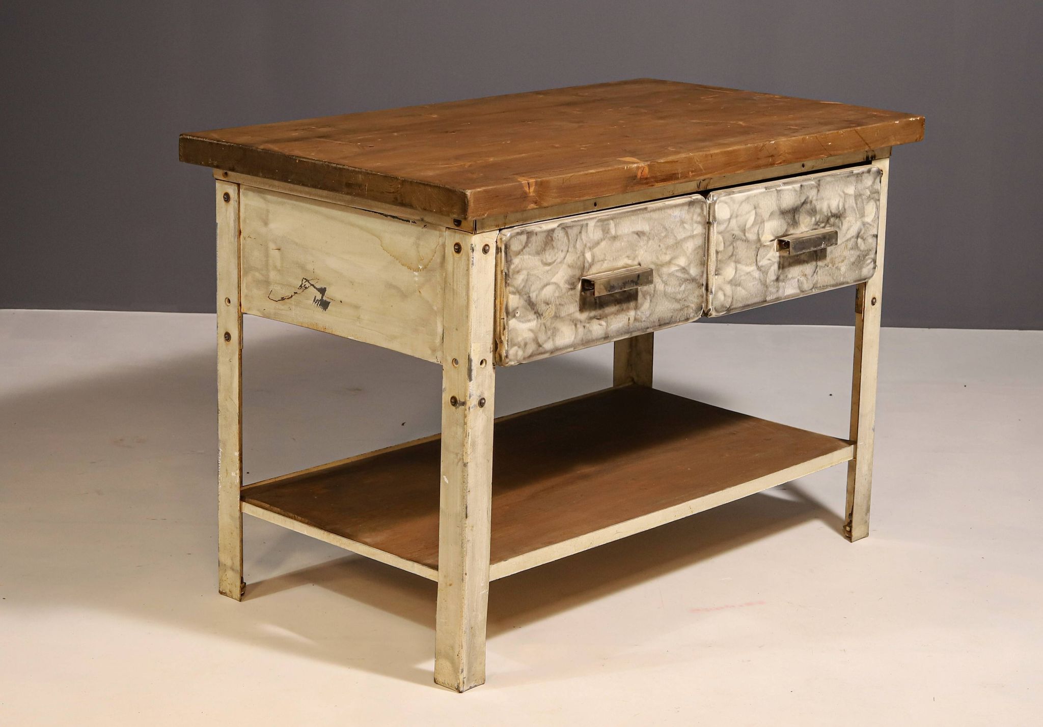 Table de cuisine en fer industriel des années 1950, Tchécoslovaquie
