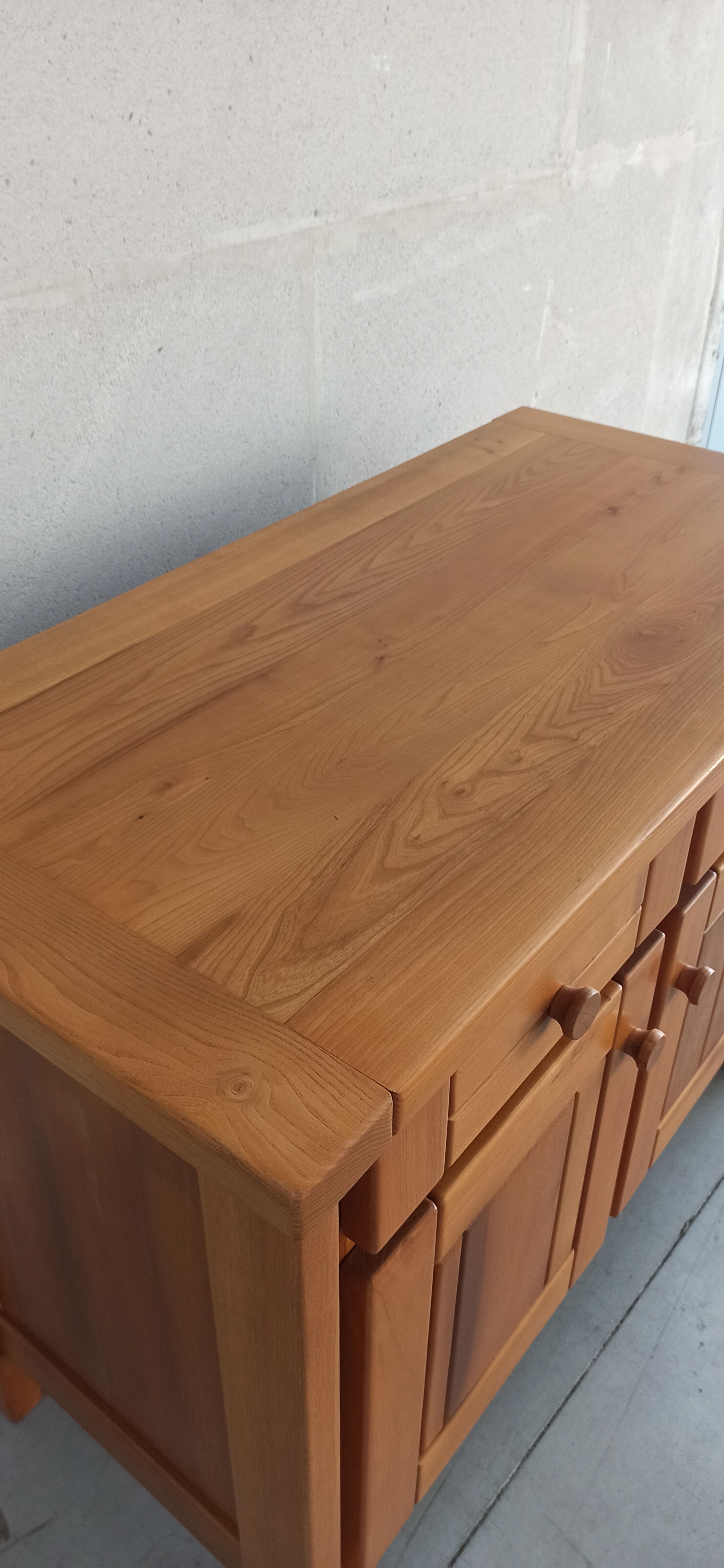 Elm sideboard Maison Regain, 80's