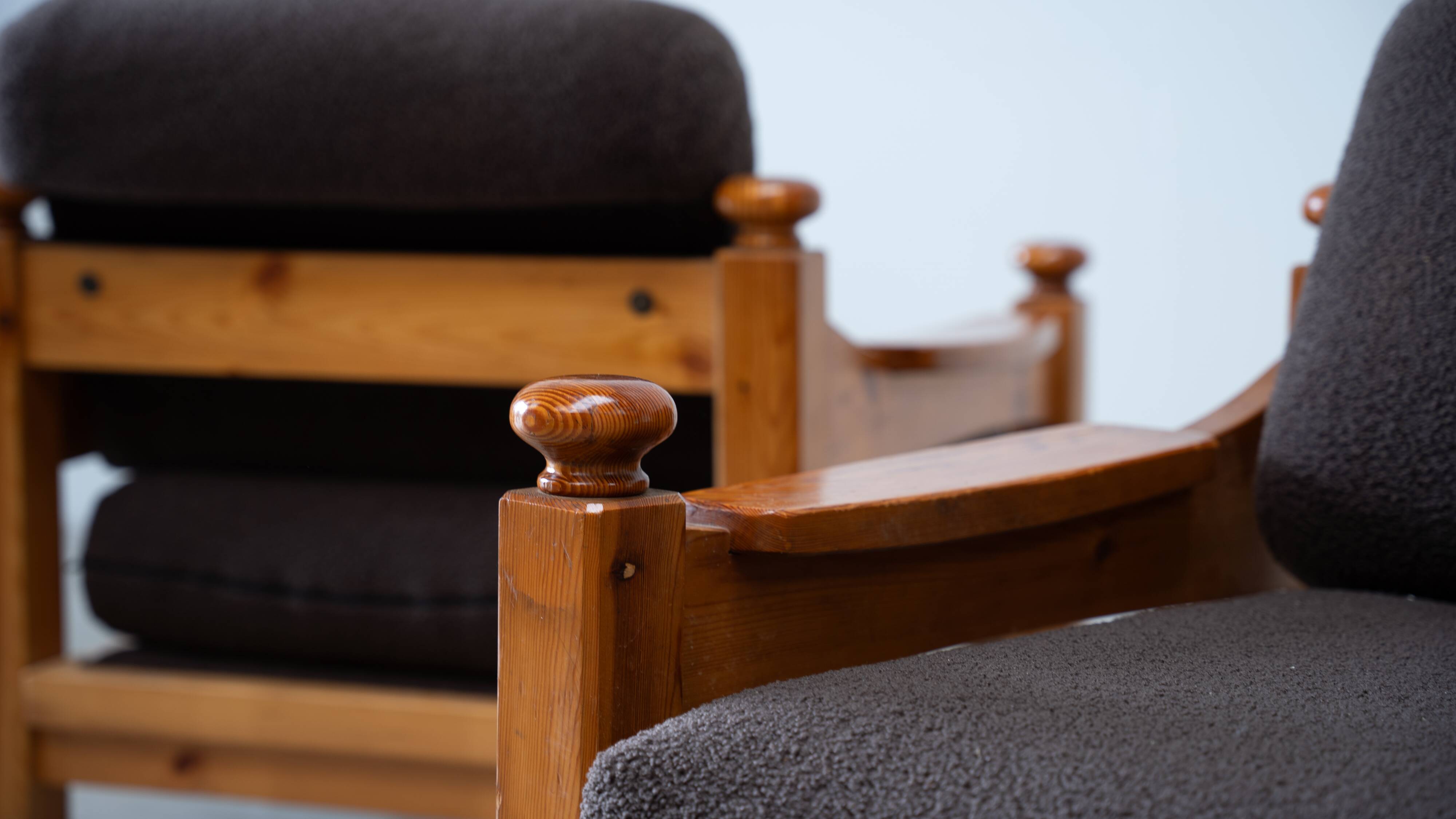 Set of two pine lounge chairs
