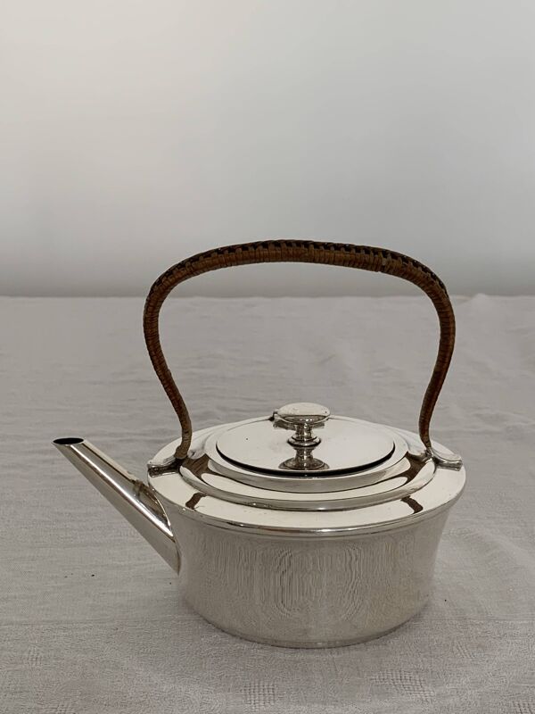 Bouilloire à alcool en argent anglais Edward & Sons, vers 1900-1920