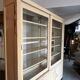 Meuble vitrine de magasin
