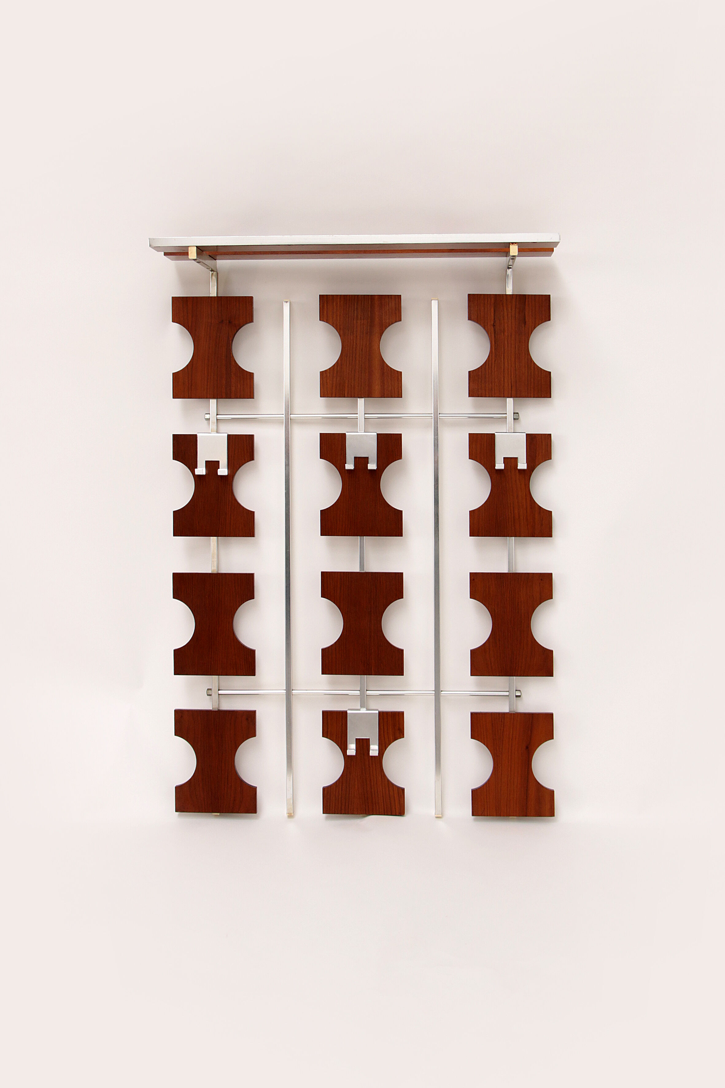 Porte-manteau mural en teck avec étagère à chapeau, années 1960