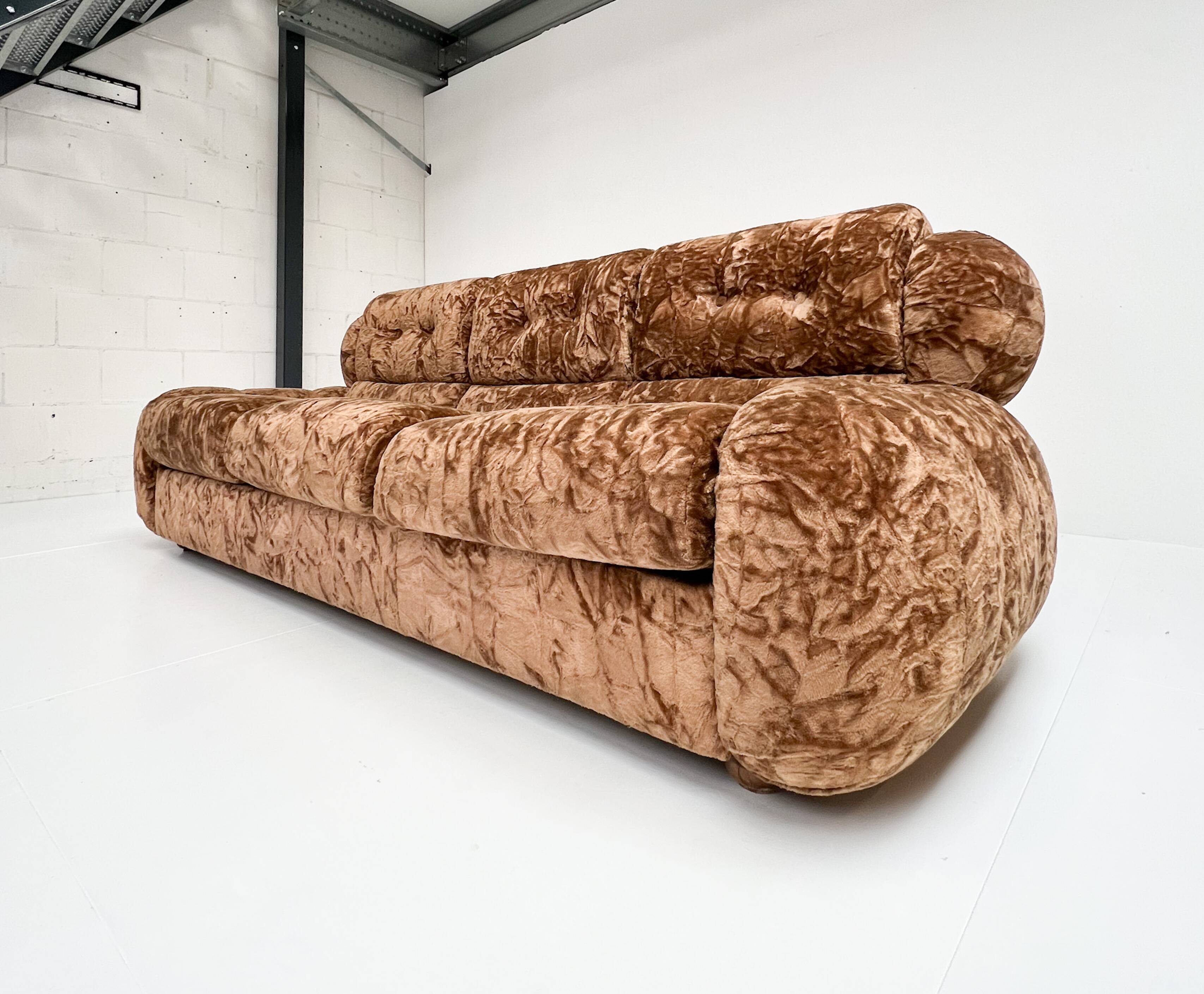 Canapé-lit vintage italien en velours, années 1970