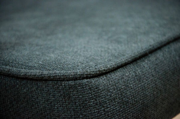 Paire de fauteuils GFM-87 en hêtre et tissu par Juliusz Kędziorek pour Gościcińskie Fabryki Mebli, années 1960