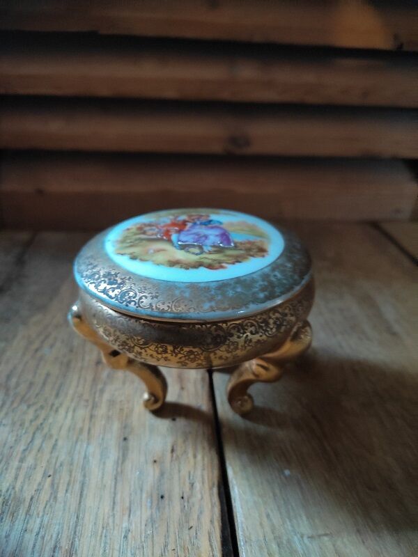 Bonbonnière pedestal table holder rings porcelain limoge