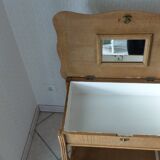 worker or hairdresser