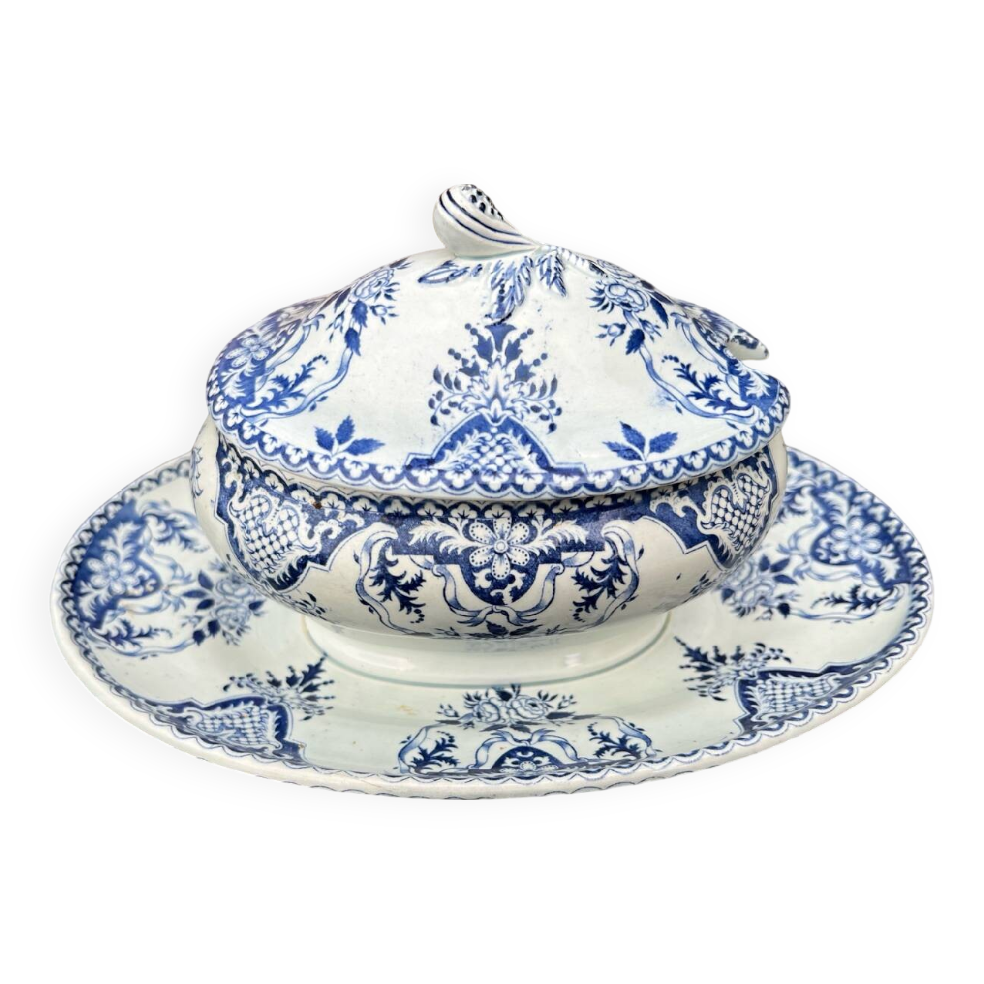 Gien - covered sauceboat