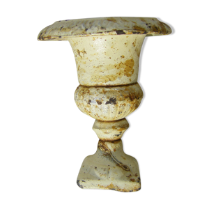 vase en fonte Me?dicis