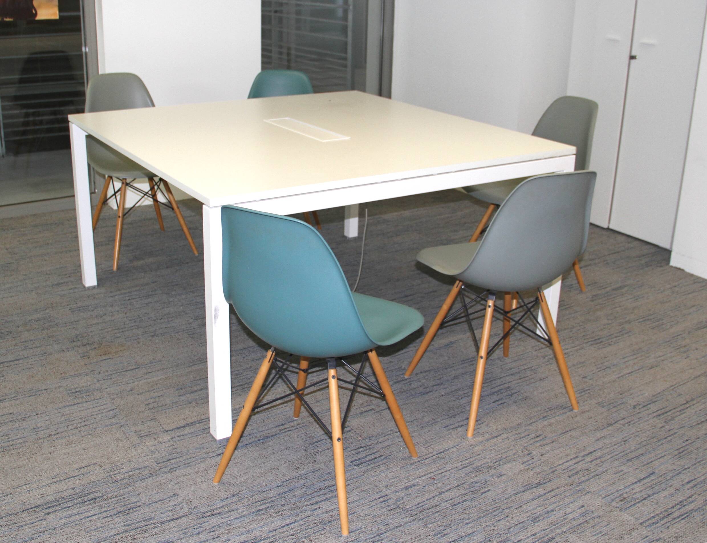 DSW chair, Charles & Ray Eames, Vitra