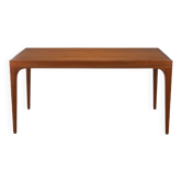 Extendable dining table in teak by Johannes Andersen for Uldum Møbelfabrik
