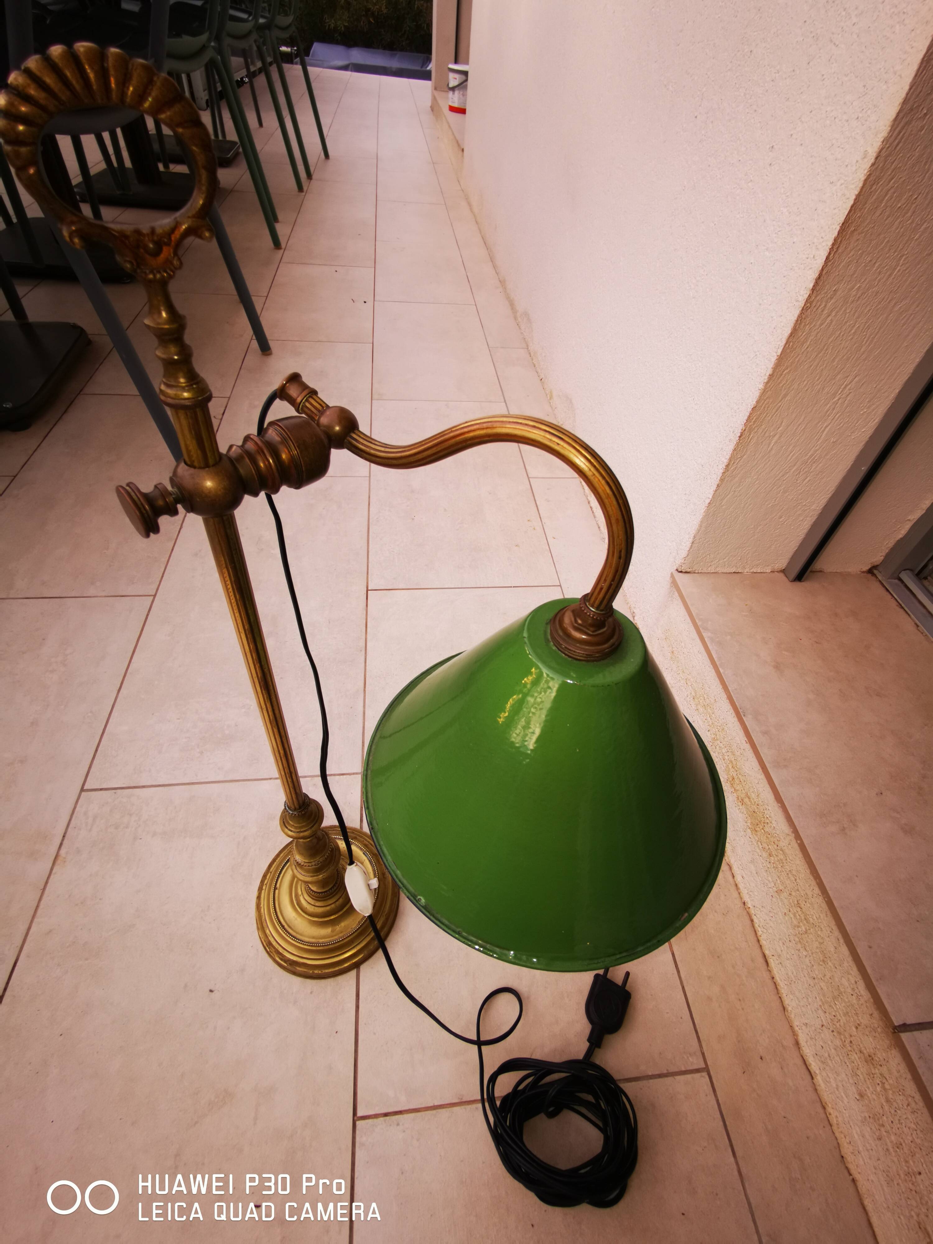 Old Quinquet type watchmaker's lamp