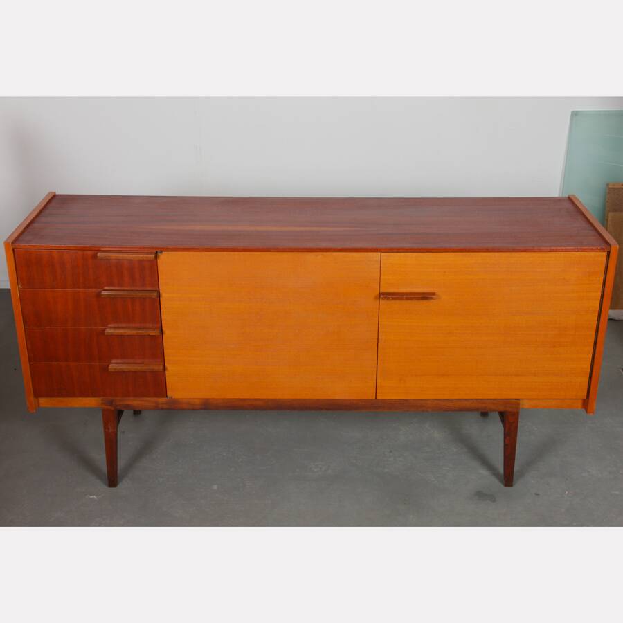 Enfilade vintage par Frantisek Mezulanik pour UP Zavody, 1960