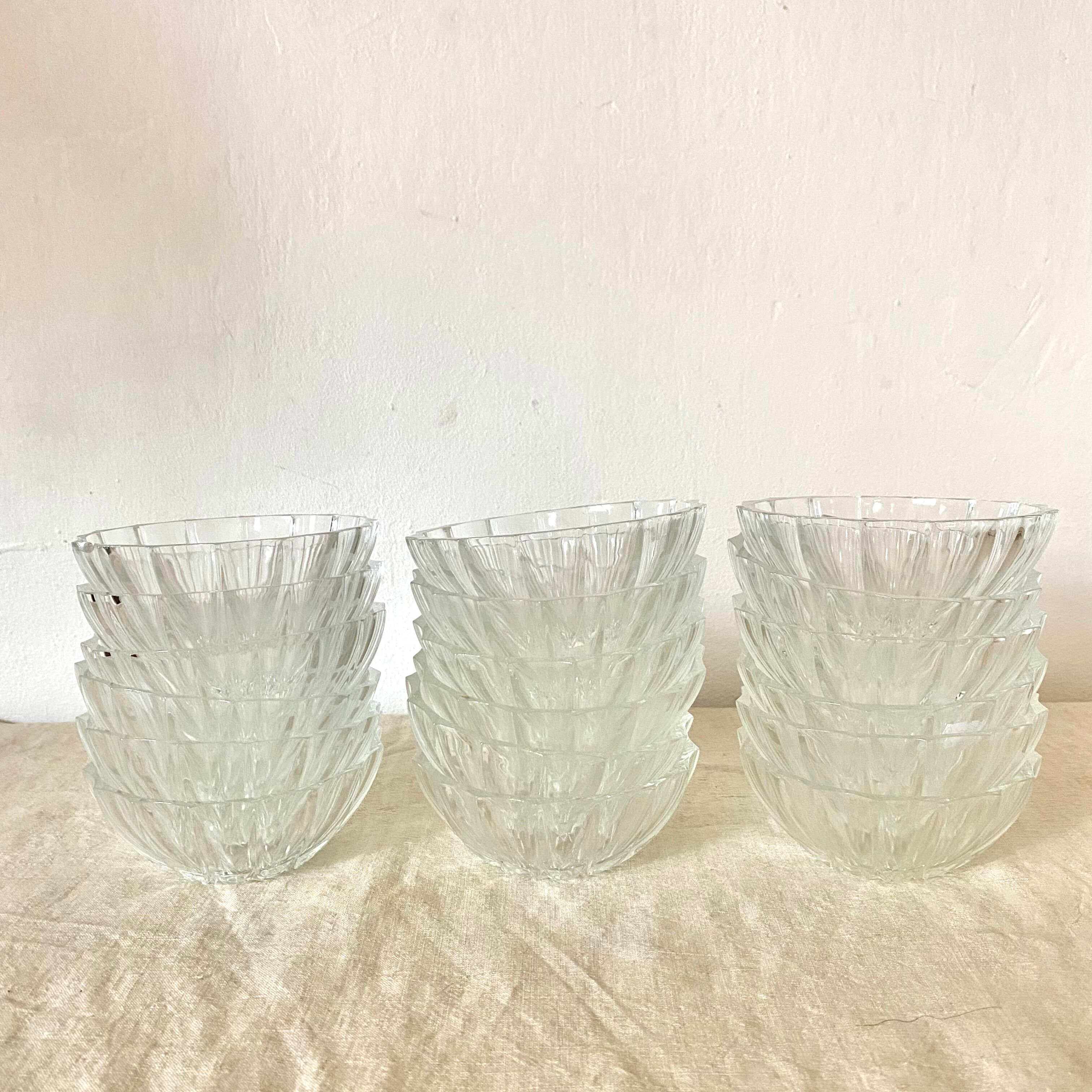 Vintage glass cups 17 pieces
